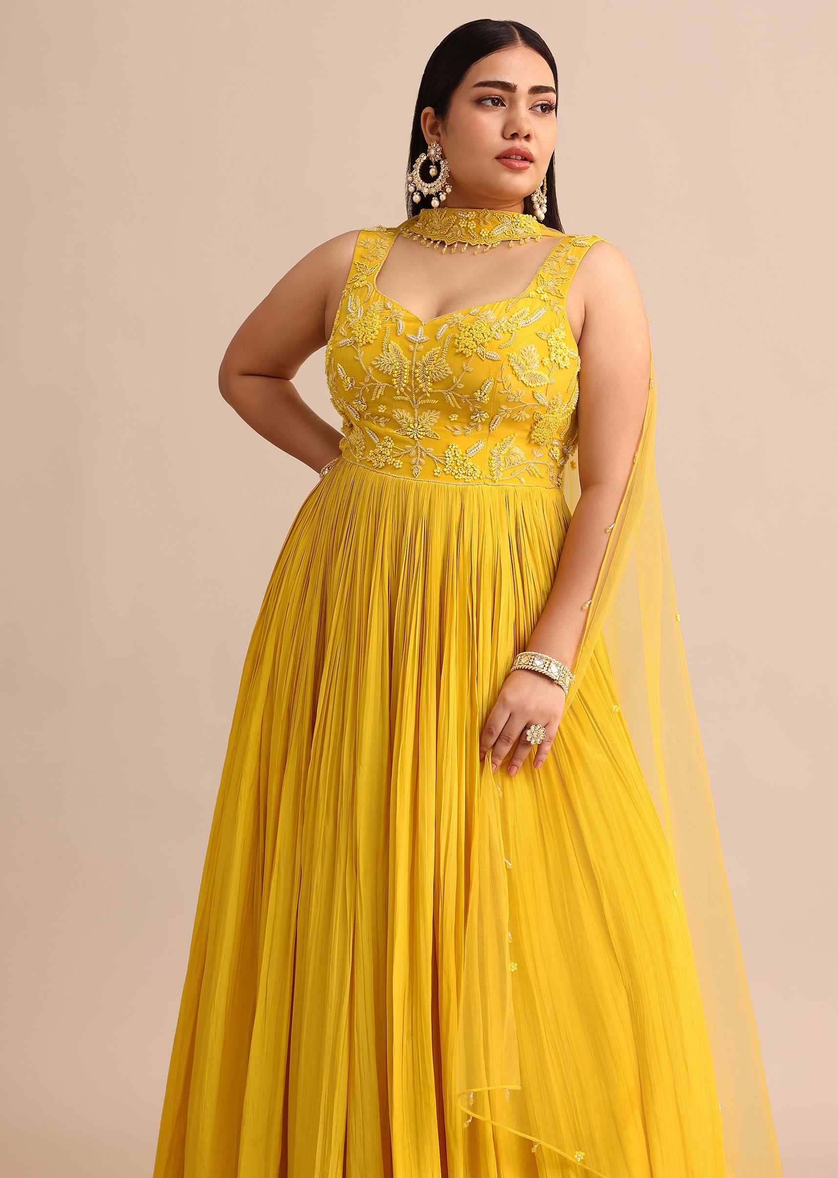 sweetheart_neck_embroidery_yellow_anarkali_suit_with-sg261590_3_bd8e03a6-0aba-4c93-9167-4f03573bfcc7.jpg