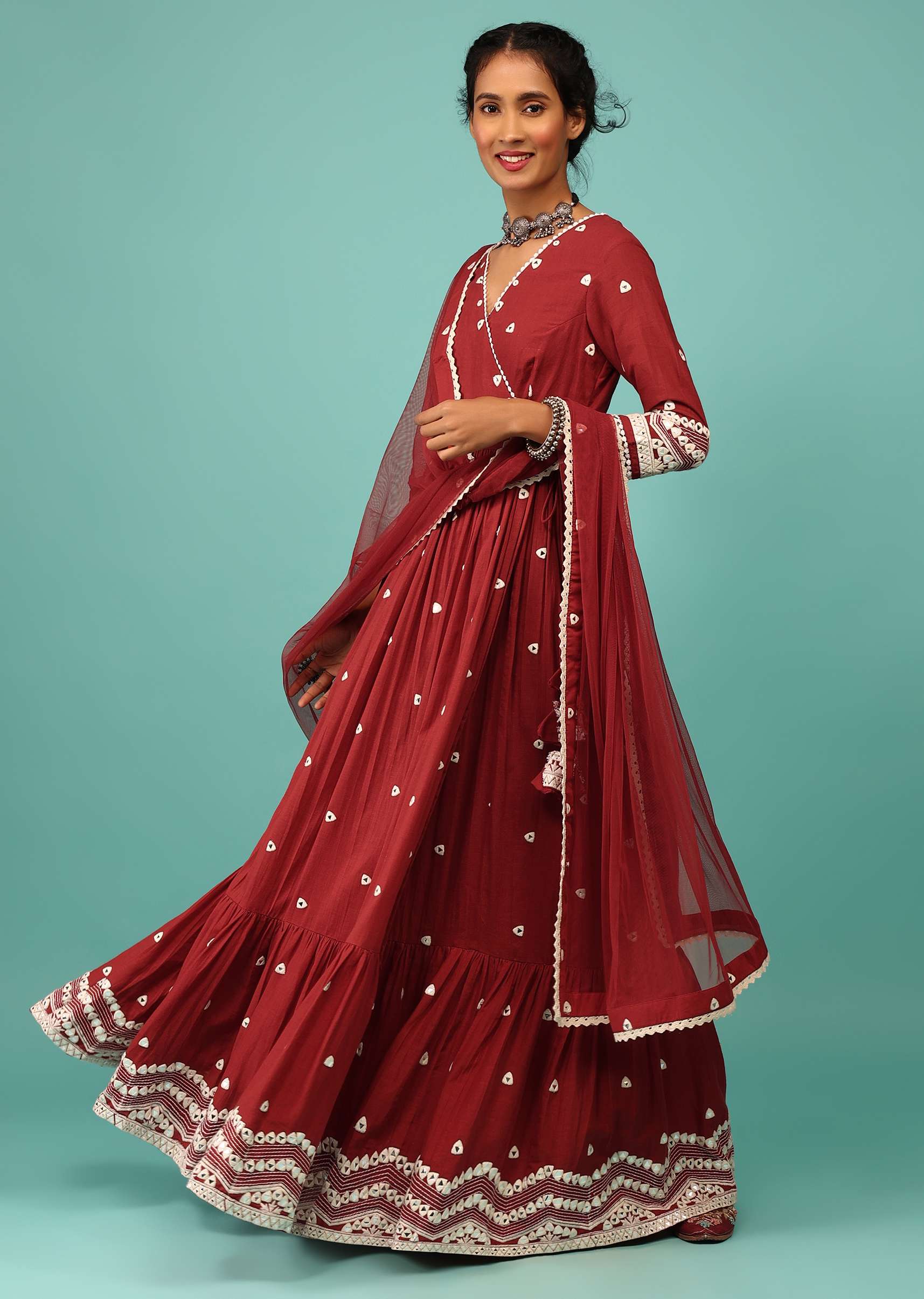 tango_red_anarkali_kurta_in_lucknowi_geometric-sg115922_4.jpg