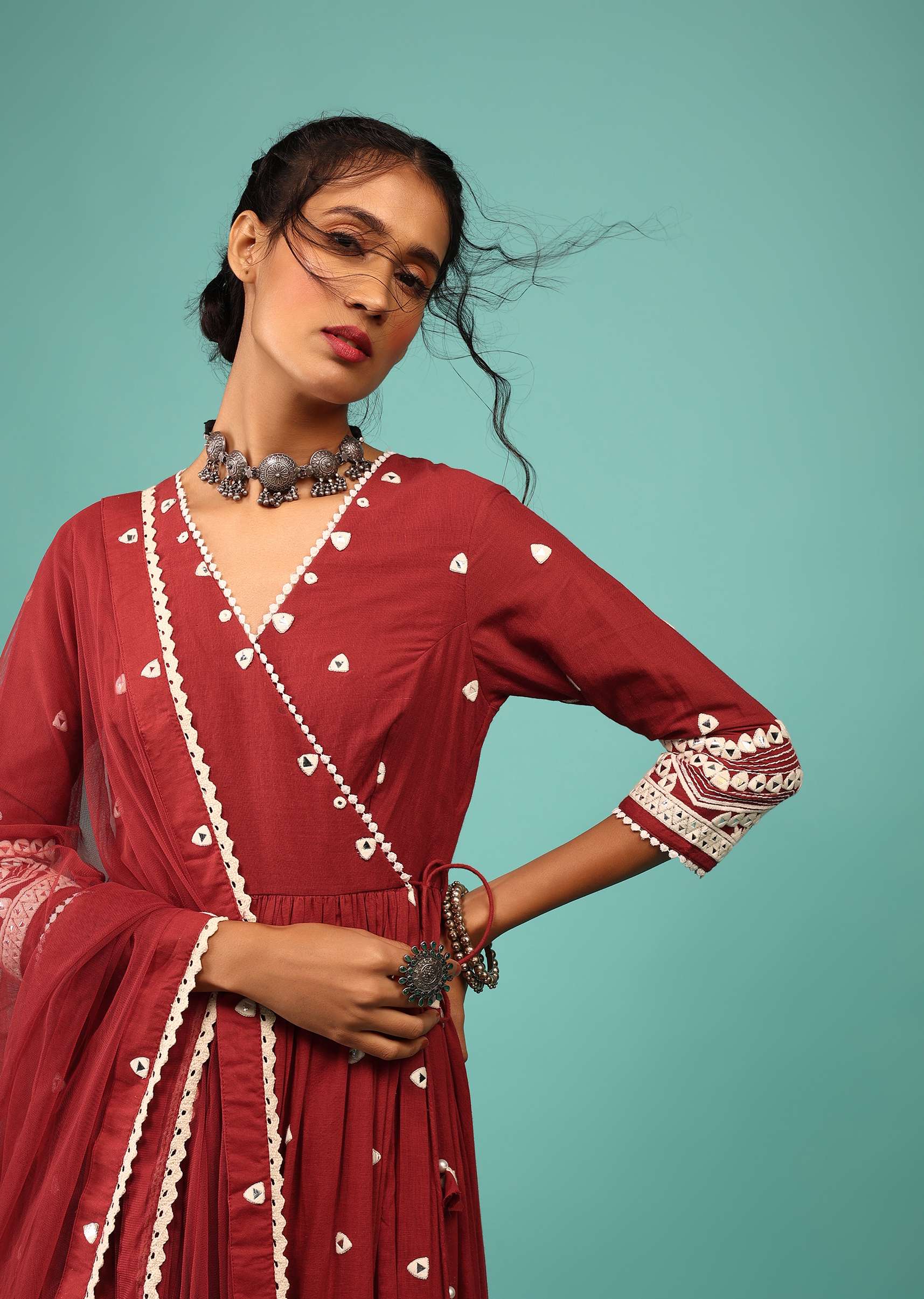 tango_red_anarkali_kurta_in_lucknowi_geometric-sg115922_6.jpg