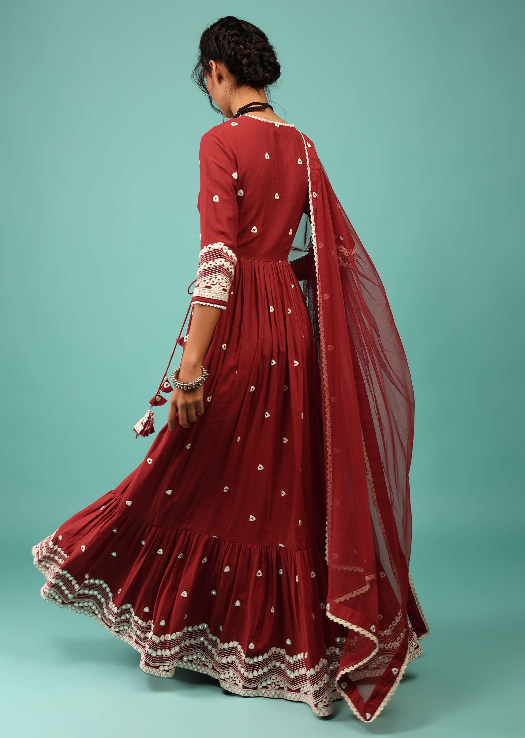 tango_red_anarkali_kurta_in_lucknowi_geometric-sg115922_7.jpg