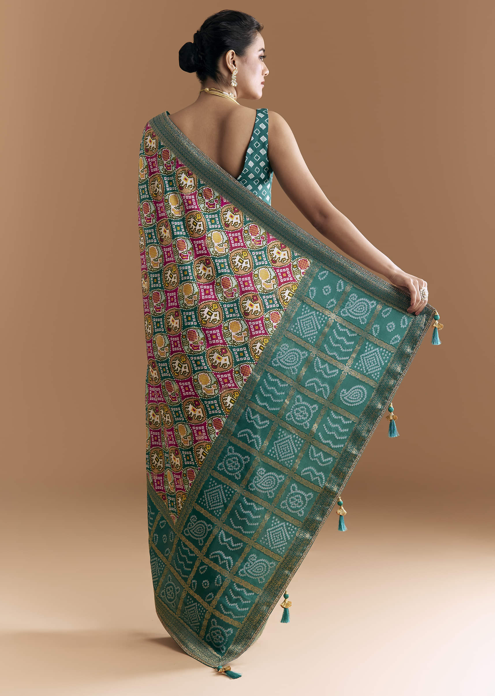 teal-blue-dola-silk-saree-with-bandhani-and-zari-work-sg353442-5.jpg