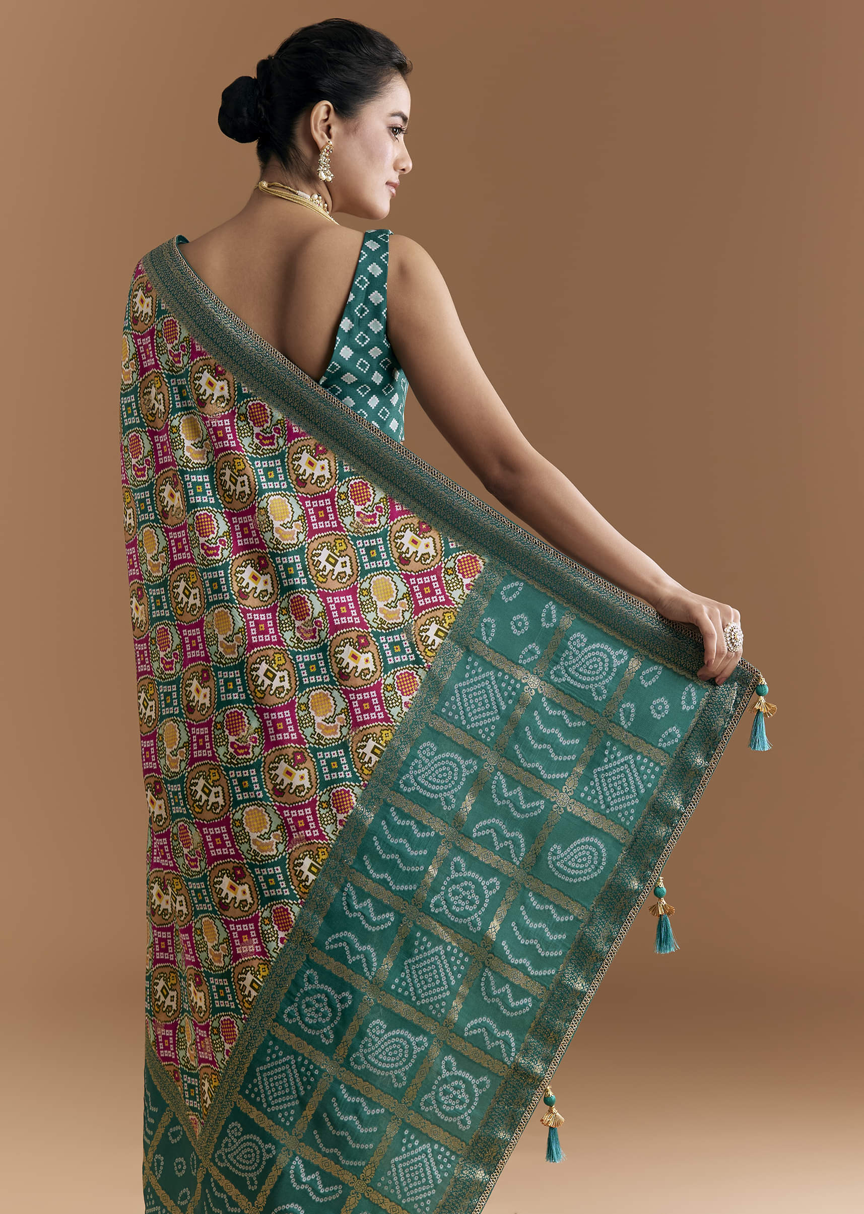 teal-blue-dola-silk-saree-with-bandhani-and-zari-work-sg353442-6.jpg