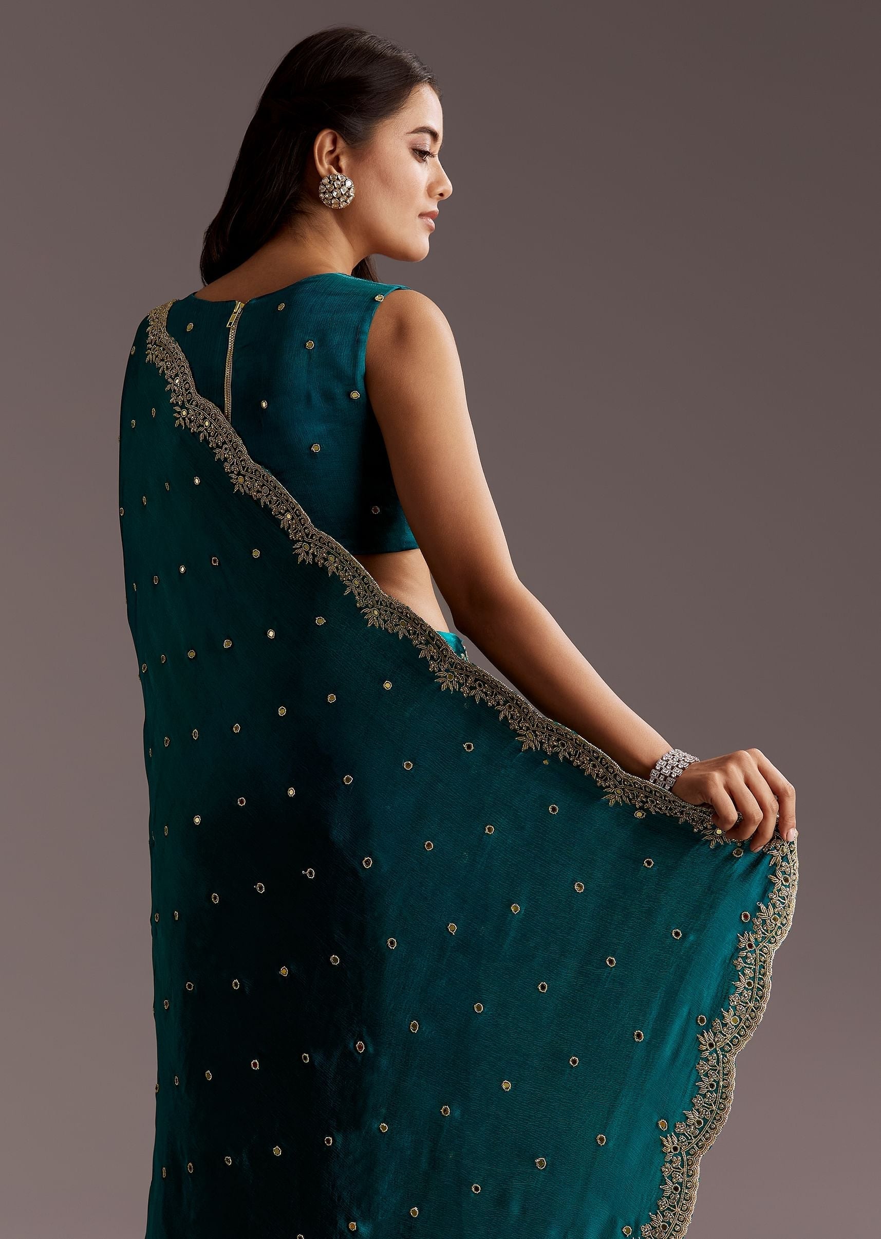 teal-green-chinon-saree-with-cutdana-and-sequins-scallop-border-sg285853-4_b9bb5587-5834-473b-97b4-a5b9b4e5cd24.jpg