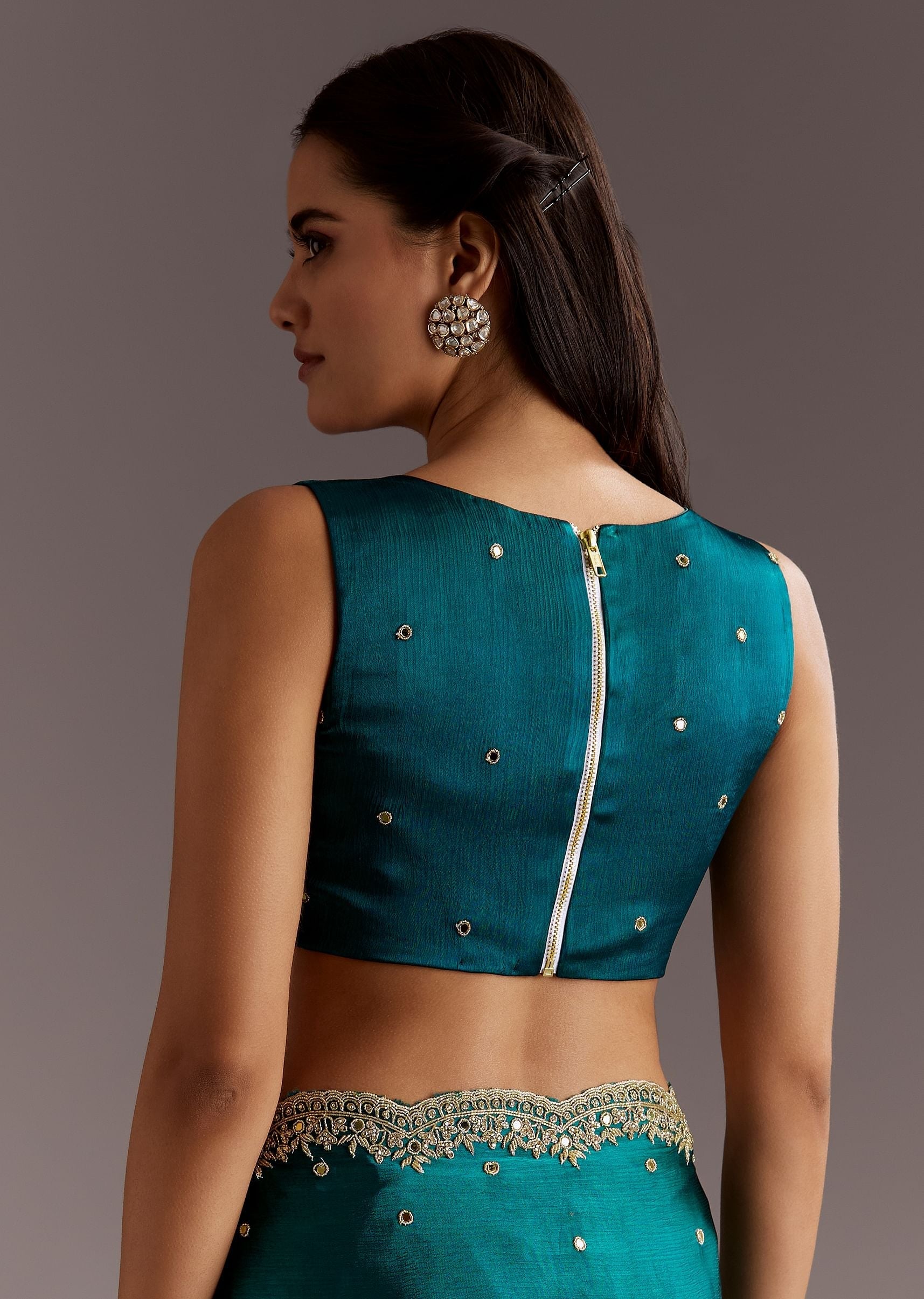 teal-green-chinon-saree-with-cutdana-and-sequins-scallop-border-sg285853-8_51b7d277-d16c-4d69-95ed-85e5457b8697.jpg