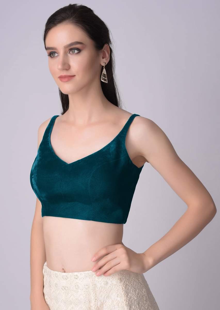 teal-sleeveless-blouse-with-leaf-shaped-neckline-online-kalki-fashion-m001510066y-sg33233_5_5185ae3f-a04b-4ead-89a4-a510c0193af4.jpg