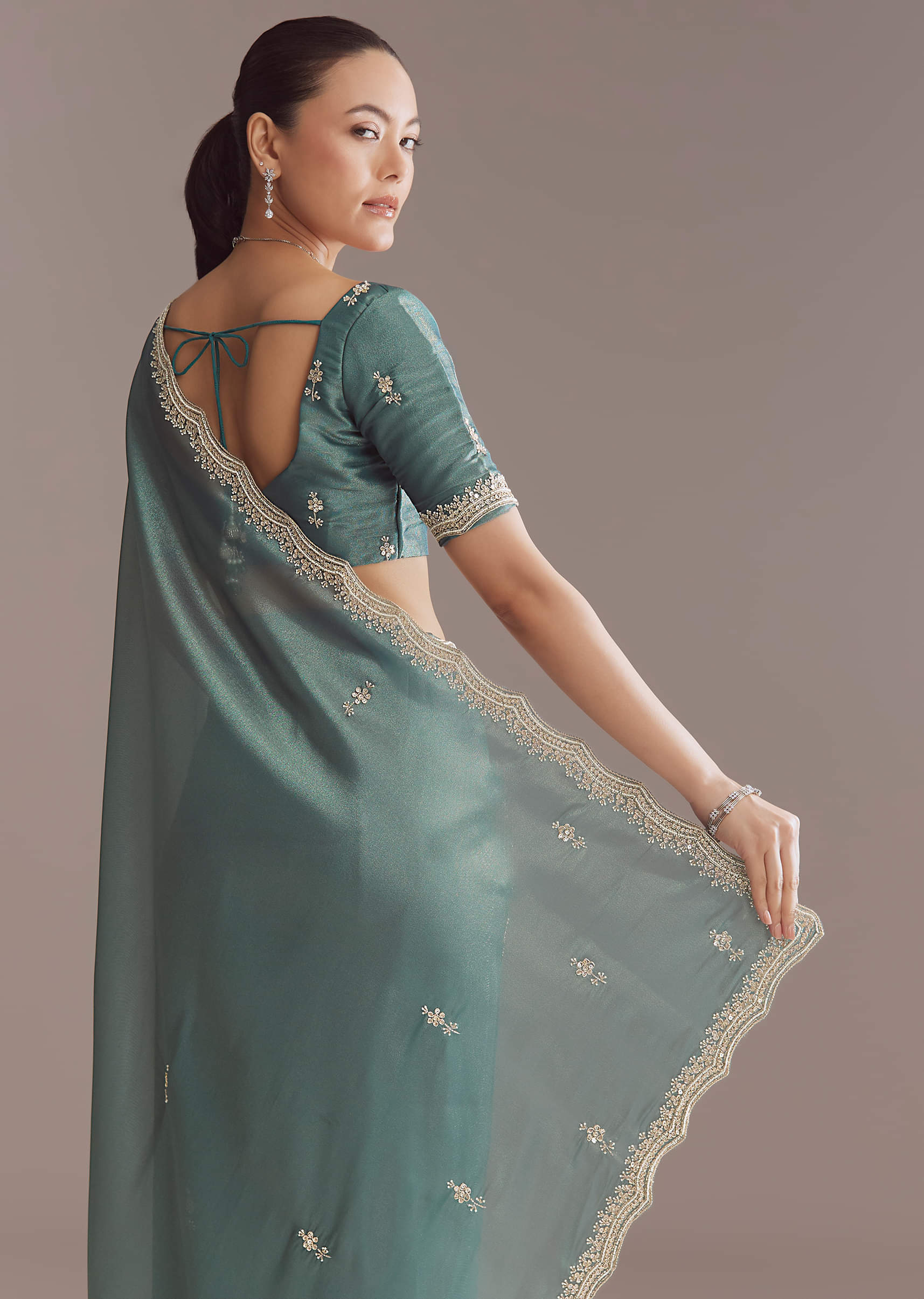 teal_green_silk_saree_with_bead_and_sequin-sg338671-9_4.jpg
