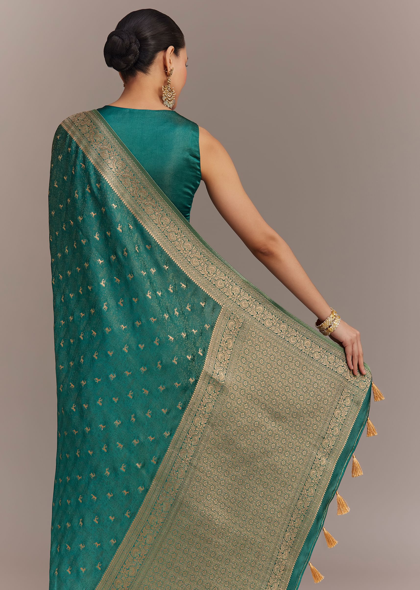 teal_green_tissue_silk_saree_with_zari_border-sg276497_7_8dfa4aa5-611e-4599-82d4-fe3c9f3a0774.jpg