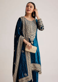 teal_velvet_embroidered_palazzo_suit-sg288659_5_4b1dd196-ed8b-4d0a-8500-bd4457752b47.jpg