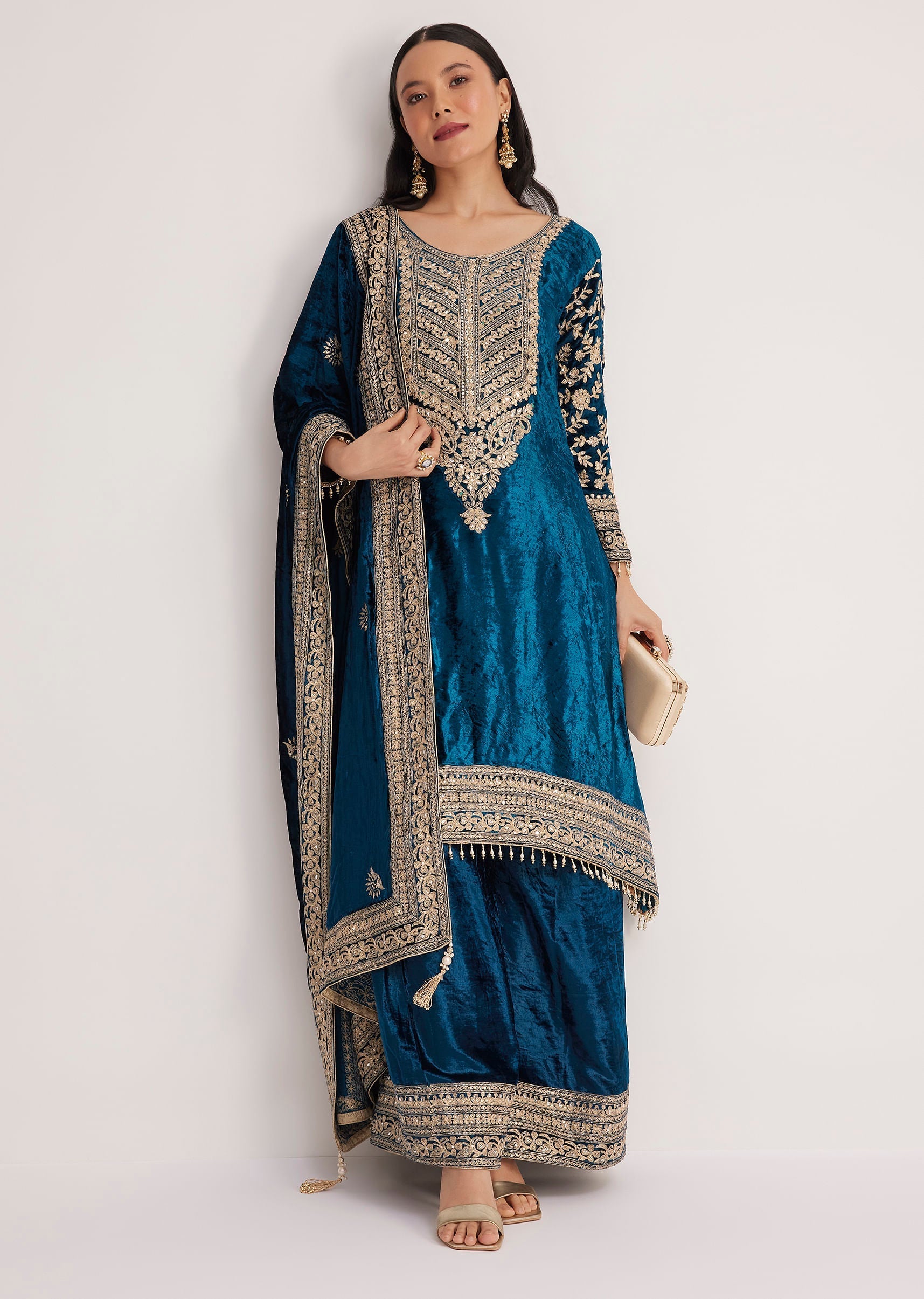 teal_velvet_embroidered_palazzo_suit-sg288659_7_1a57c5da-0bc9-4fa1-81c9-07ecf050fd28.jpg