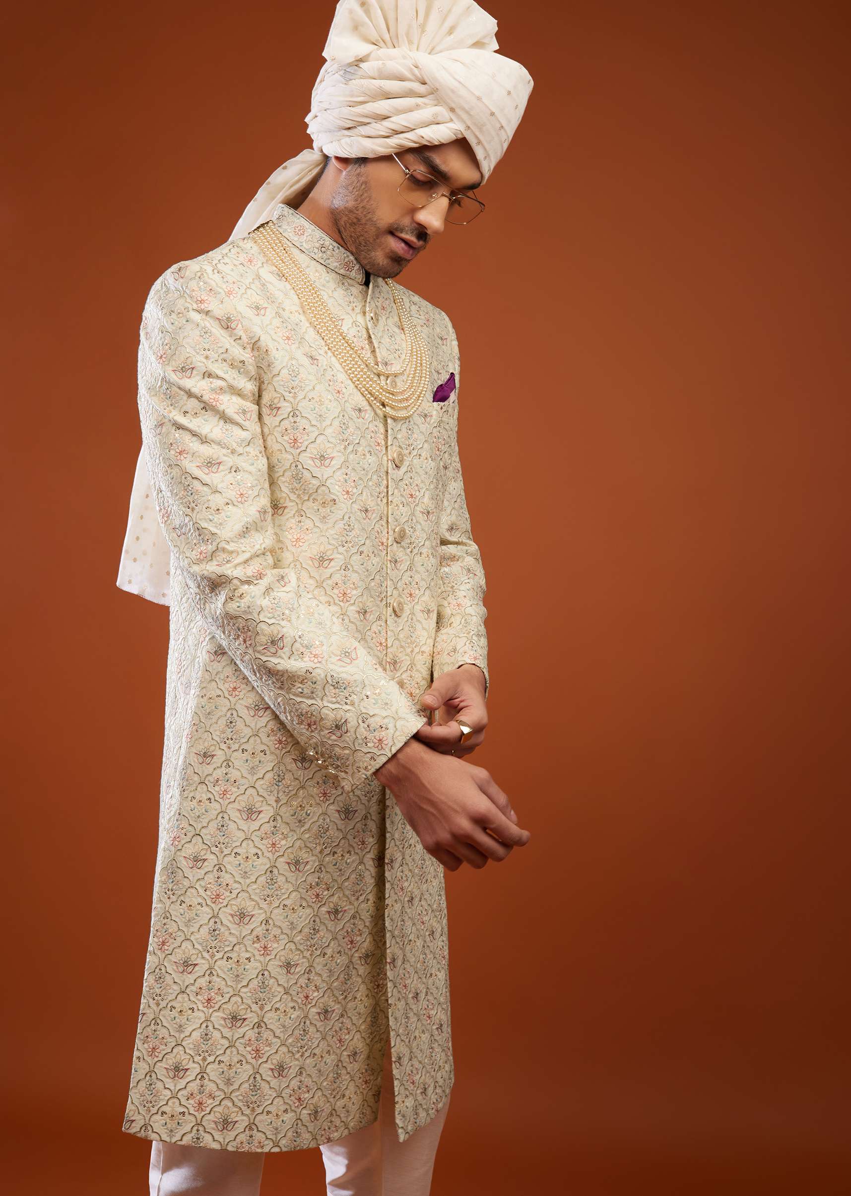 whisper_white_embroidered_sherwani_set-sg128939_2.jpg