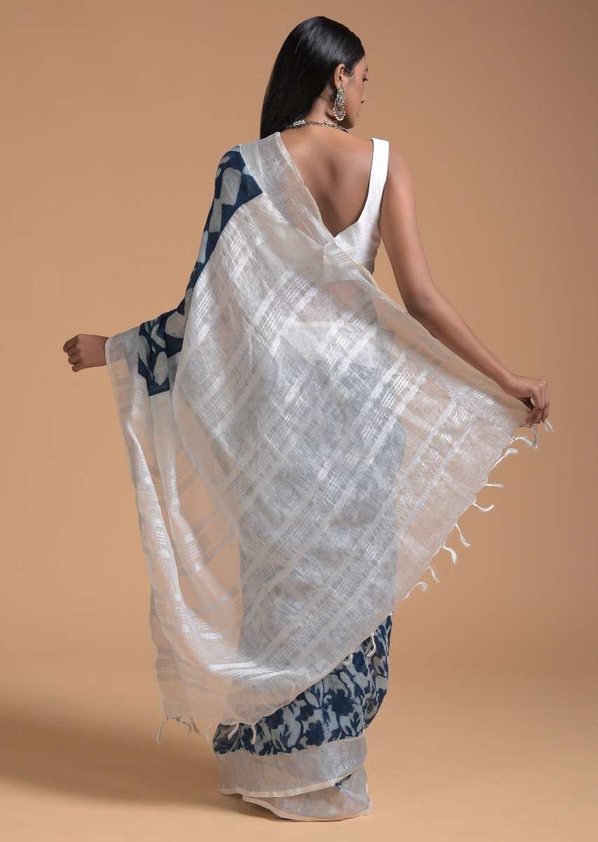 white-and-blue-saree-in-linen-with-batik-printed-floral-jaal-online-kalki-fashion-j0191555ay-sg45265_9_5bbcd335-92ac-4ab2-8a6e-f670eb506159.jpg