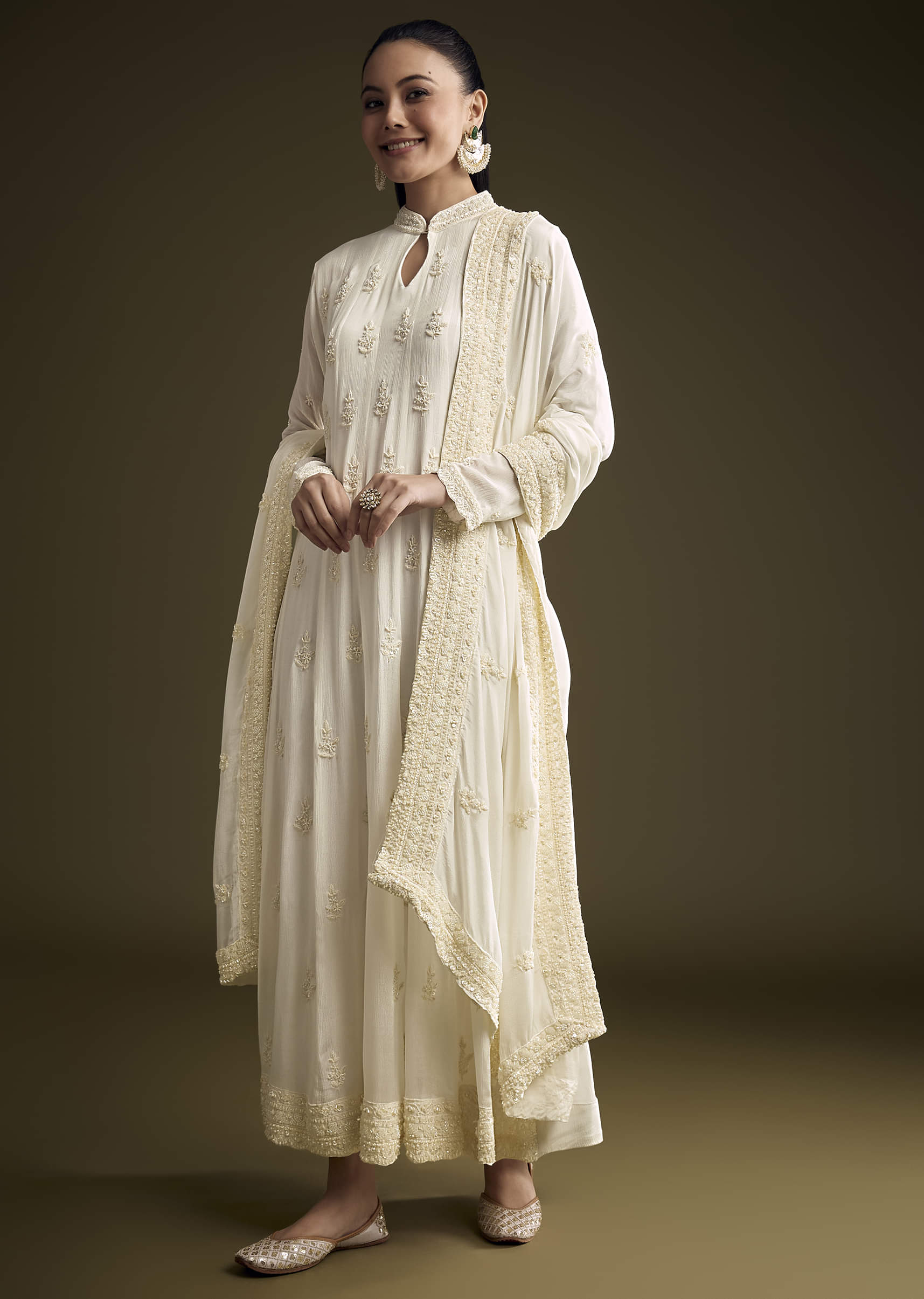 white-chinon-anarkali-suit-with-heavy-hand-embroidery-sg341715-3.jpg