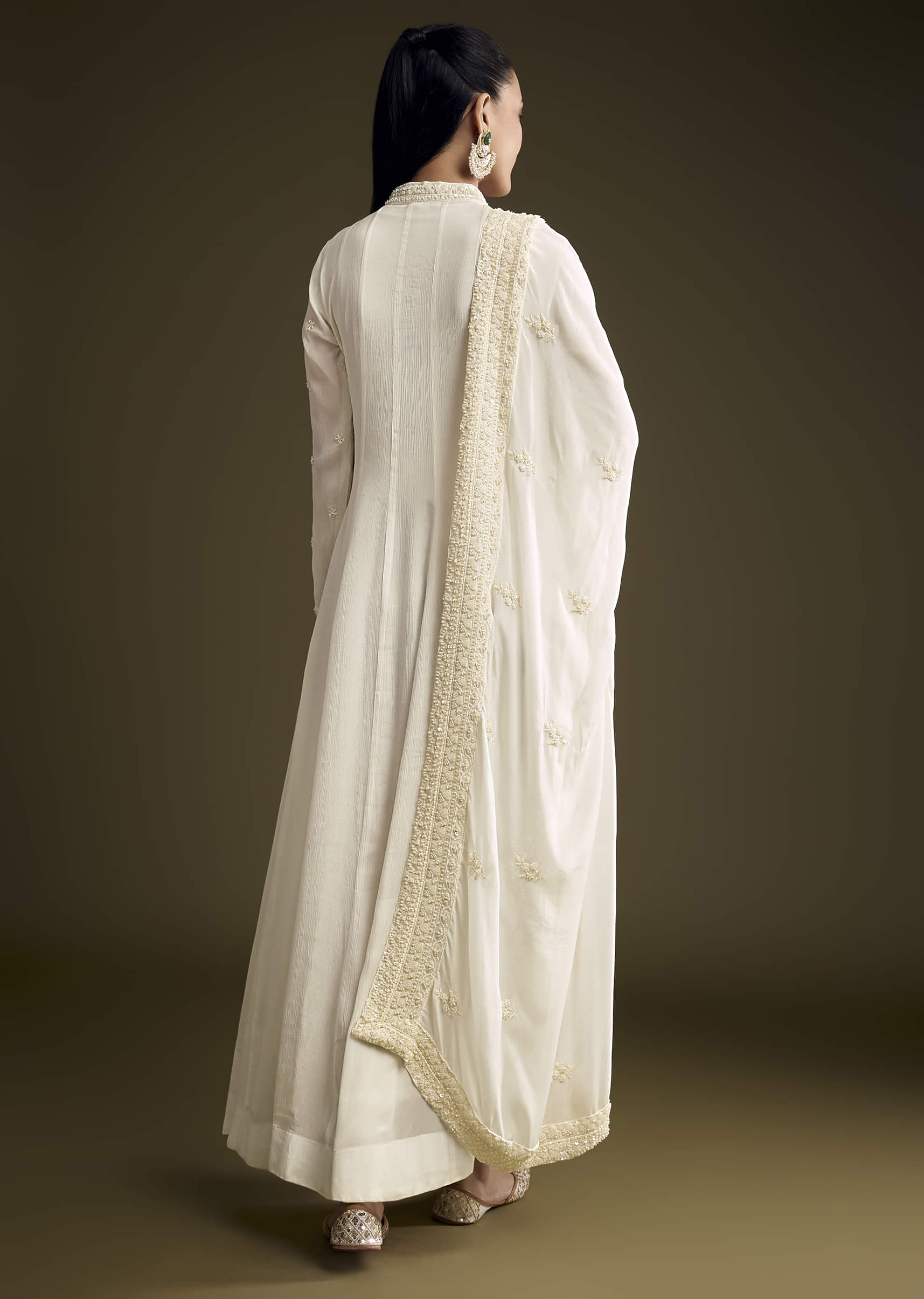 white-chinon-anarkali-suit-with-heavy-hand-embroidery-sg341715-5.jpg
