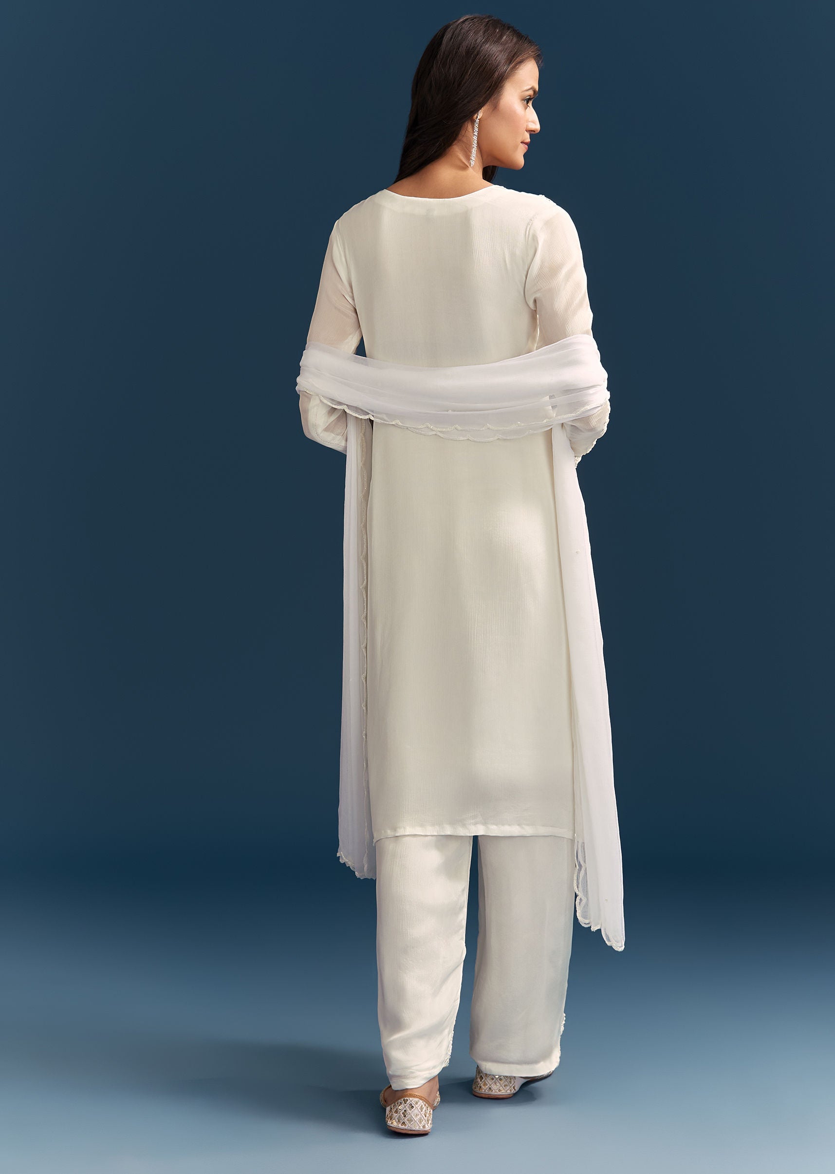 white-chinon-kurta-set-with-sequins-and-cut-dana-work-sg329100-6_b46bd3e2-251e-4c02-91cd-05322e4cea52.jpg