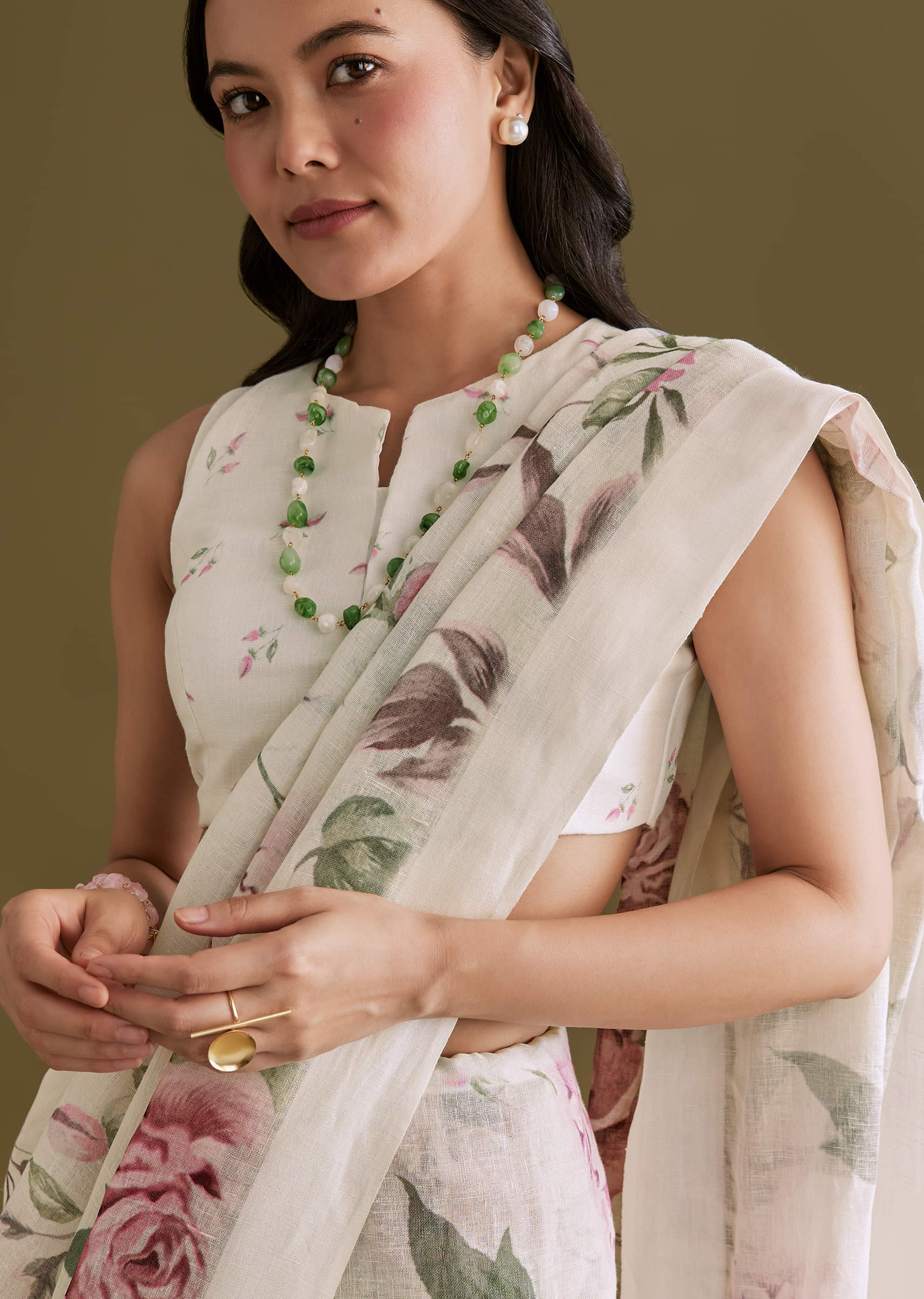 white-cotton-linen-saree-with-pink-rose-prints-sg291726-2_f5010b5e-0d2d-4231-b3f7-3e6b53db2dde.jpg
