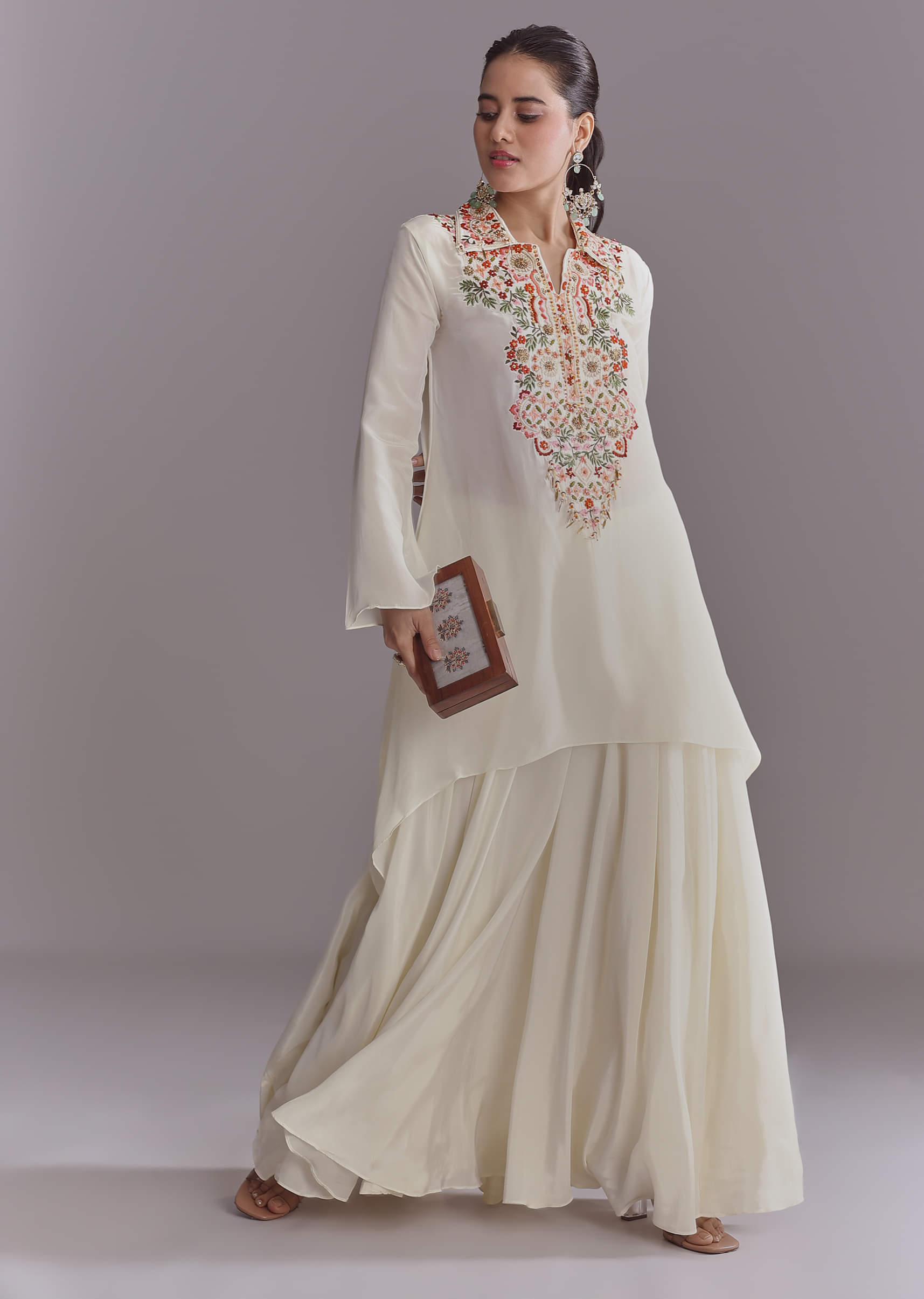 white-crepe-palazzo-suit-with-thread-and-resham-work-sg340511-1_e70cb1d5-bdf3-4ac6-9064-5aa57da3f87a.jpg