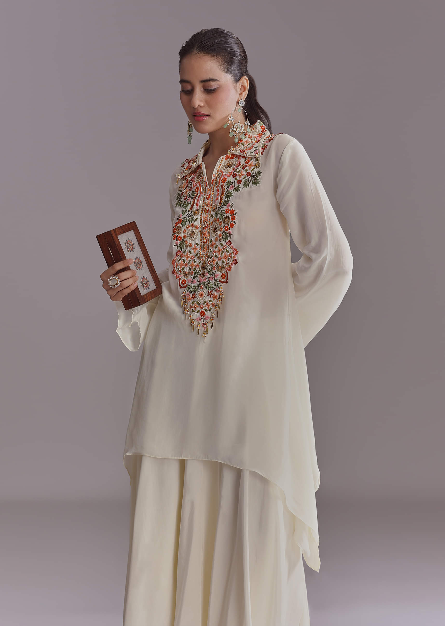 white-crepe-palazzo-suit-with-thread-and-resham-work-sg340511-4.jpg