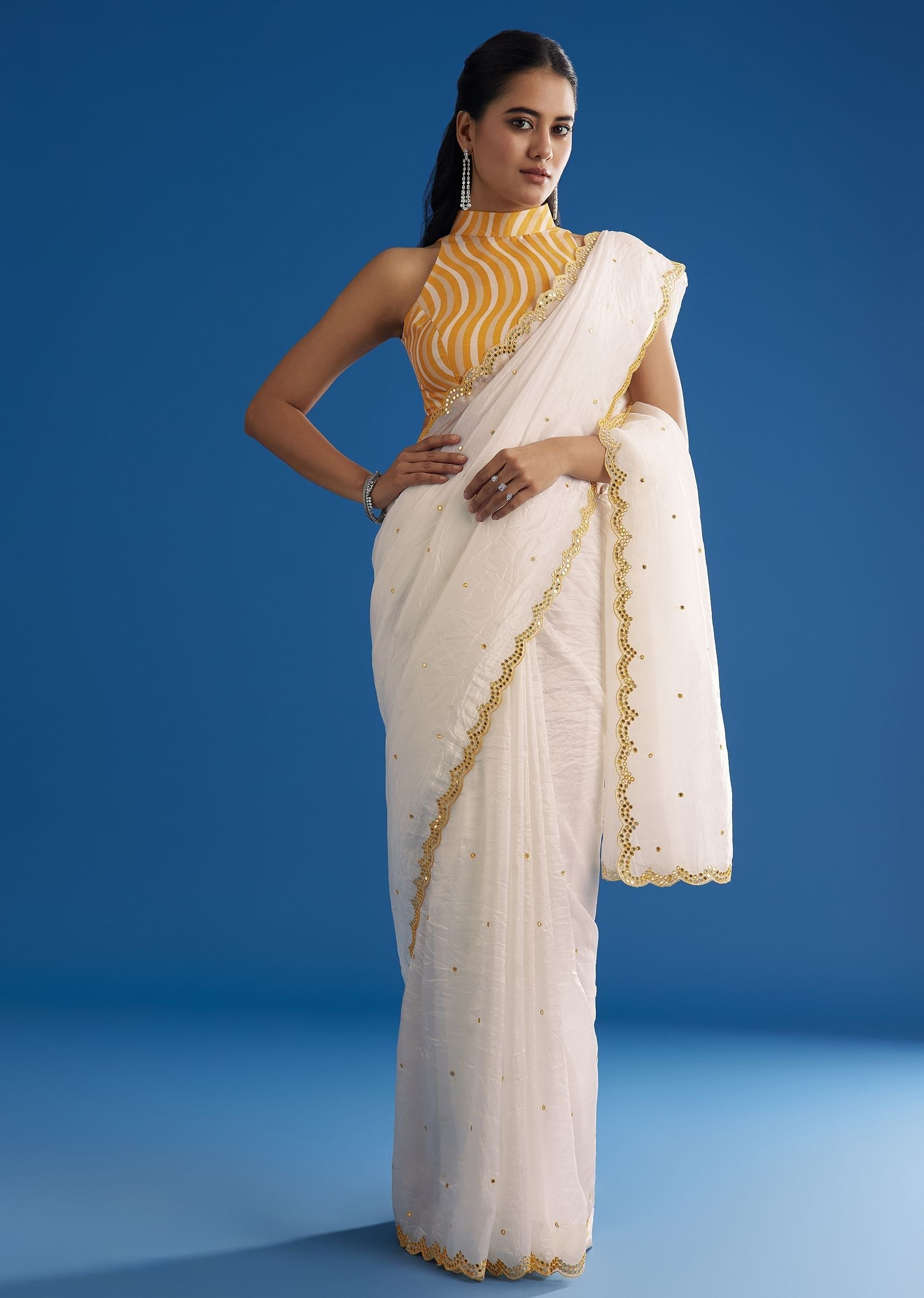 white-crepe-silk-saree-with-mirror-scallop-contrast-border-and-yellow-blouse-sg299436-2_31255a7a-aba0-4104-a687-a8aef5b93072.jpg