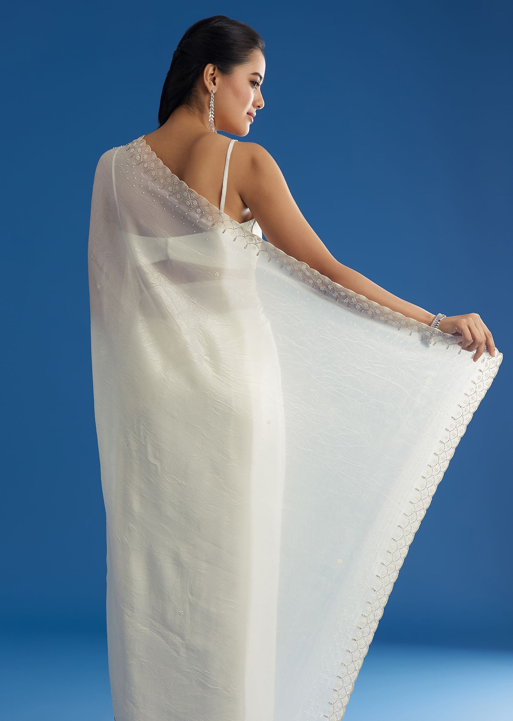 white-crepe-tissue-saree-with-moti-beads-and-cutdana-embroidery-sg293121-4_6023a72e-2dd0-48a8-a68c-becb41caebc2.jpg