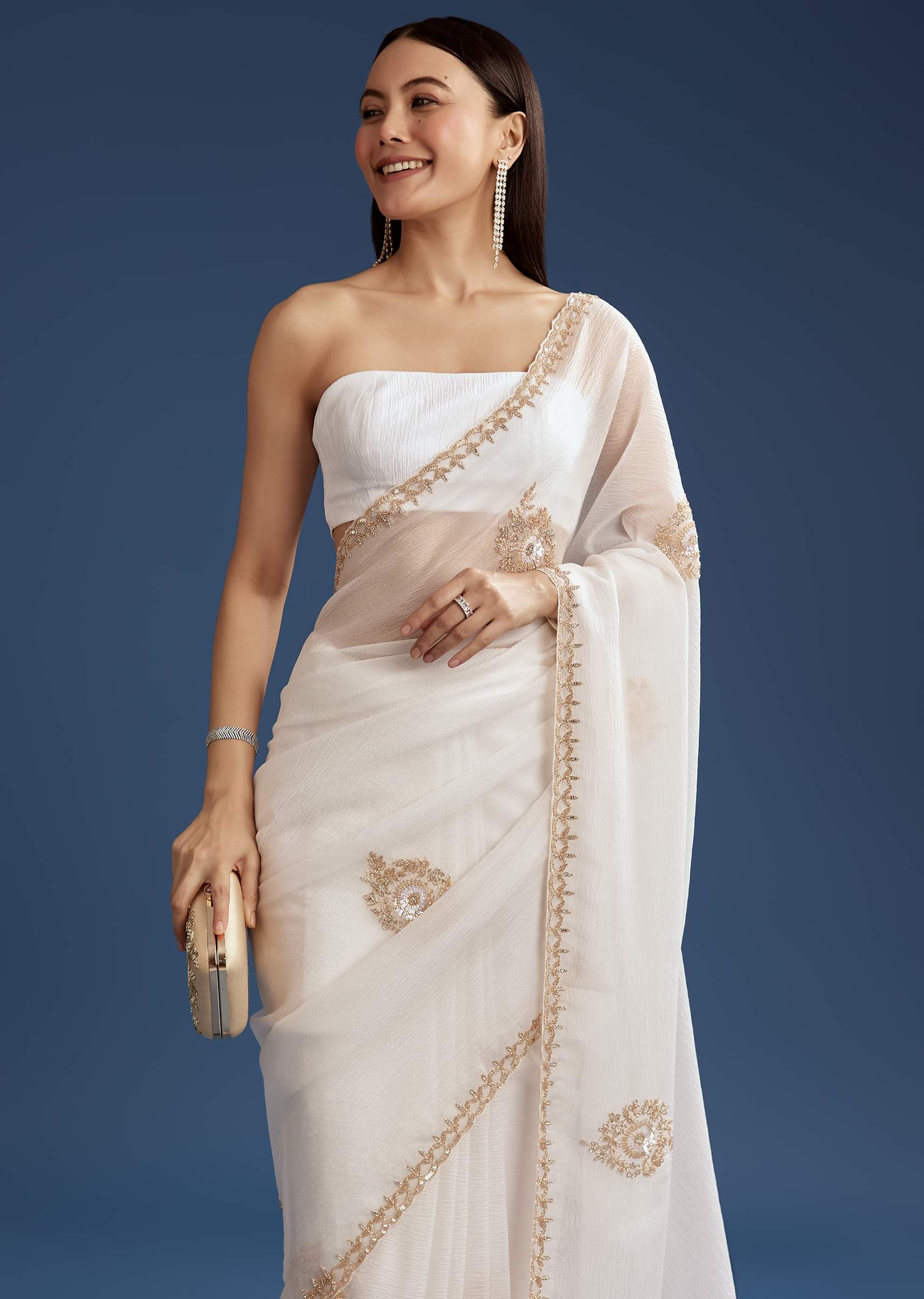 white-crushed-tissue-cutdana-and-sequin-embroidered-saree-sg296091-5_018abb92-ac0b-41a5-a2d1-b1c3c6490233.jpg
