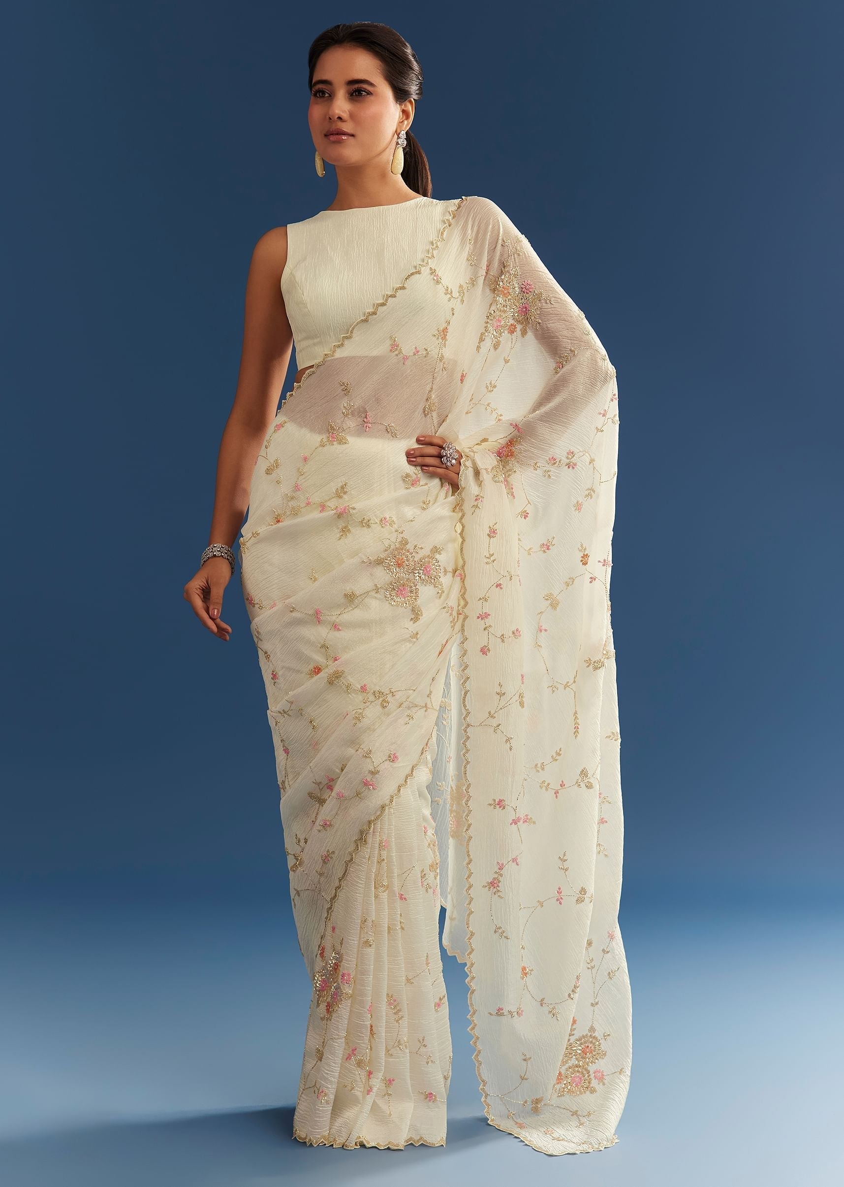 white-crushed-tissue-floral-embroidered-saree-sg284496-3_45b51637-5fe0-45a2-9e40-02949faaab33.jpg
