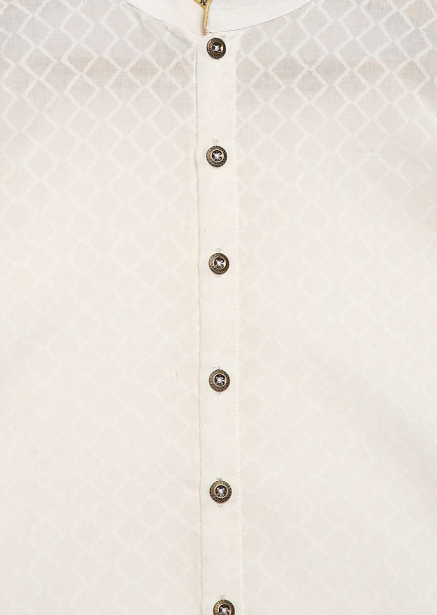 white-jacquard-bundi-and-kurta-set-with-embroidered-sleeves-by-tiber-taber-sg45670_1_0e84aa75-5df8-4612-b898-1e0dfda6def1.jpg