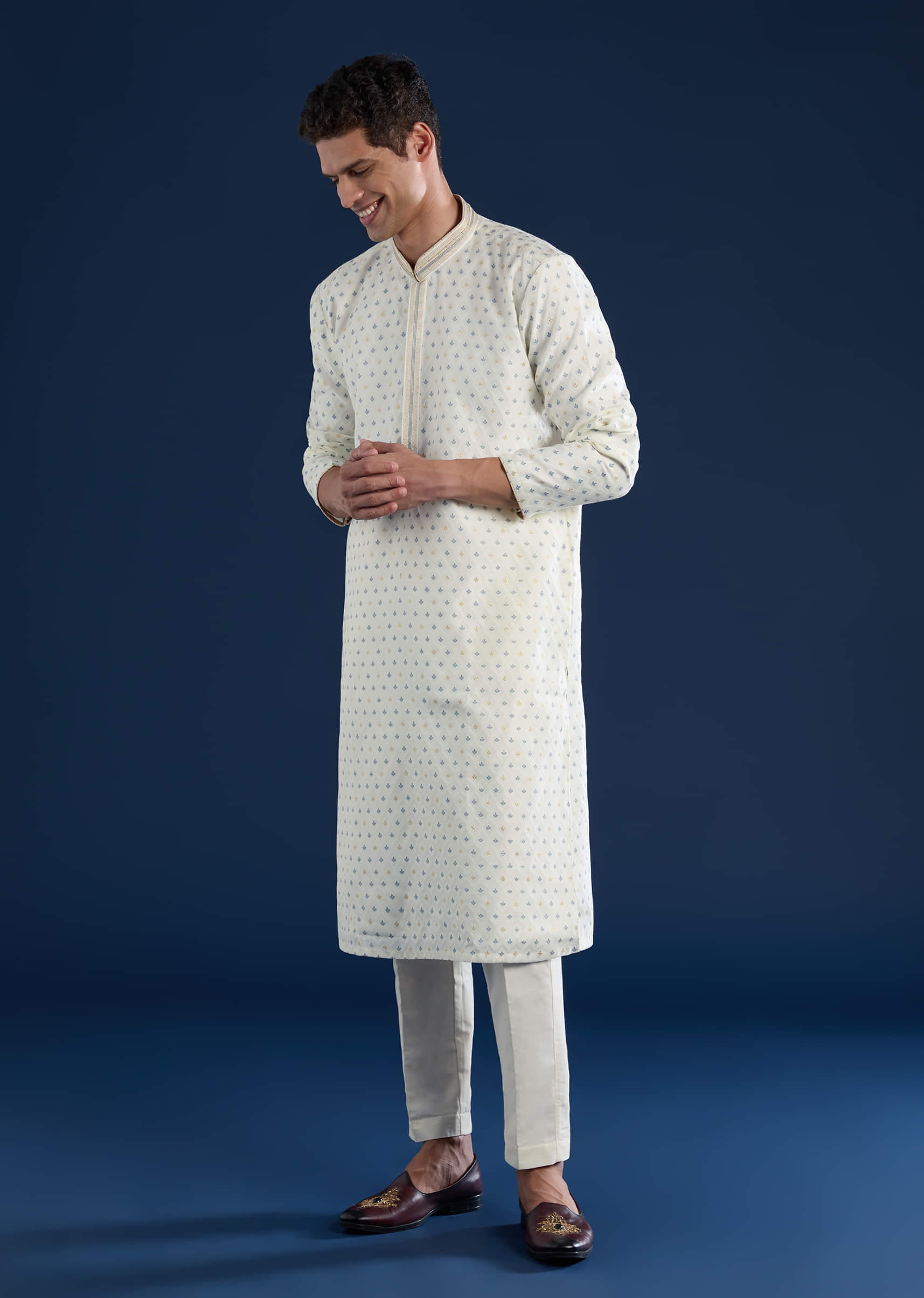 white-jacquard-kurta-set-sg354011-1_2.jpg