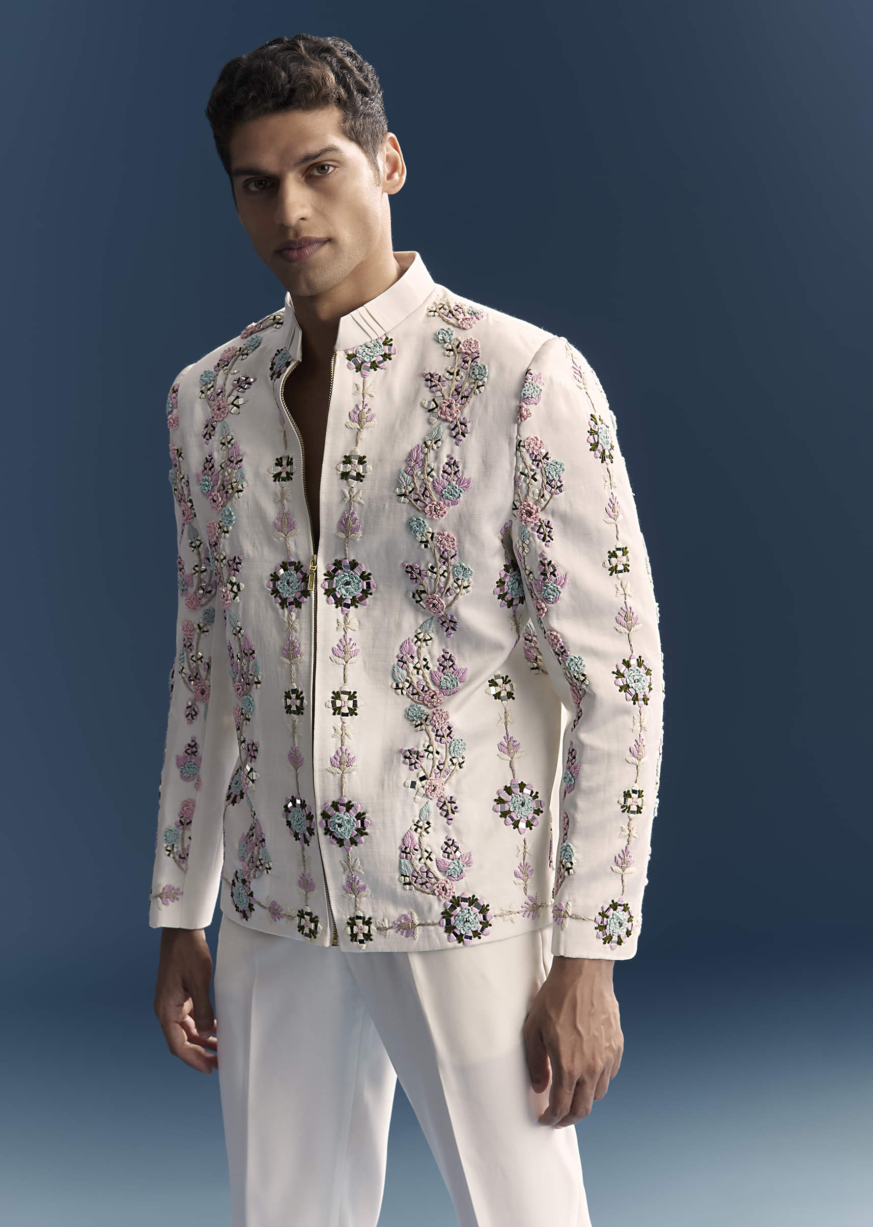 white-jodhpuri-suit-for-men-with-heavy-hand-embroidery-sg335396-4_1.jpg