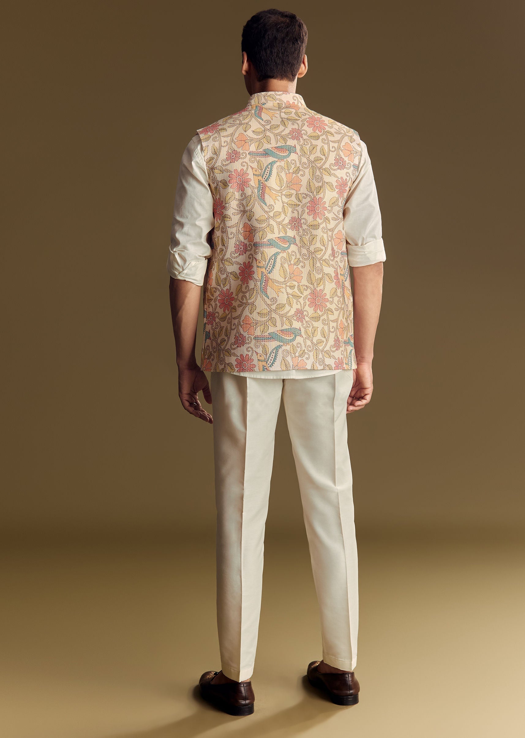 white-linen-jacket-kurta-set-accentuated-with-kantha-embroidery-sg322556-5_fd47cdb7-b644-41c1-9486-9be237bc9d4f.jpg