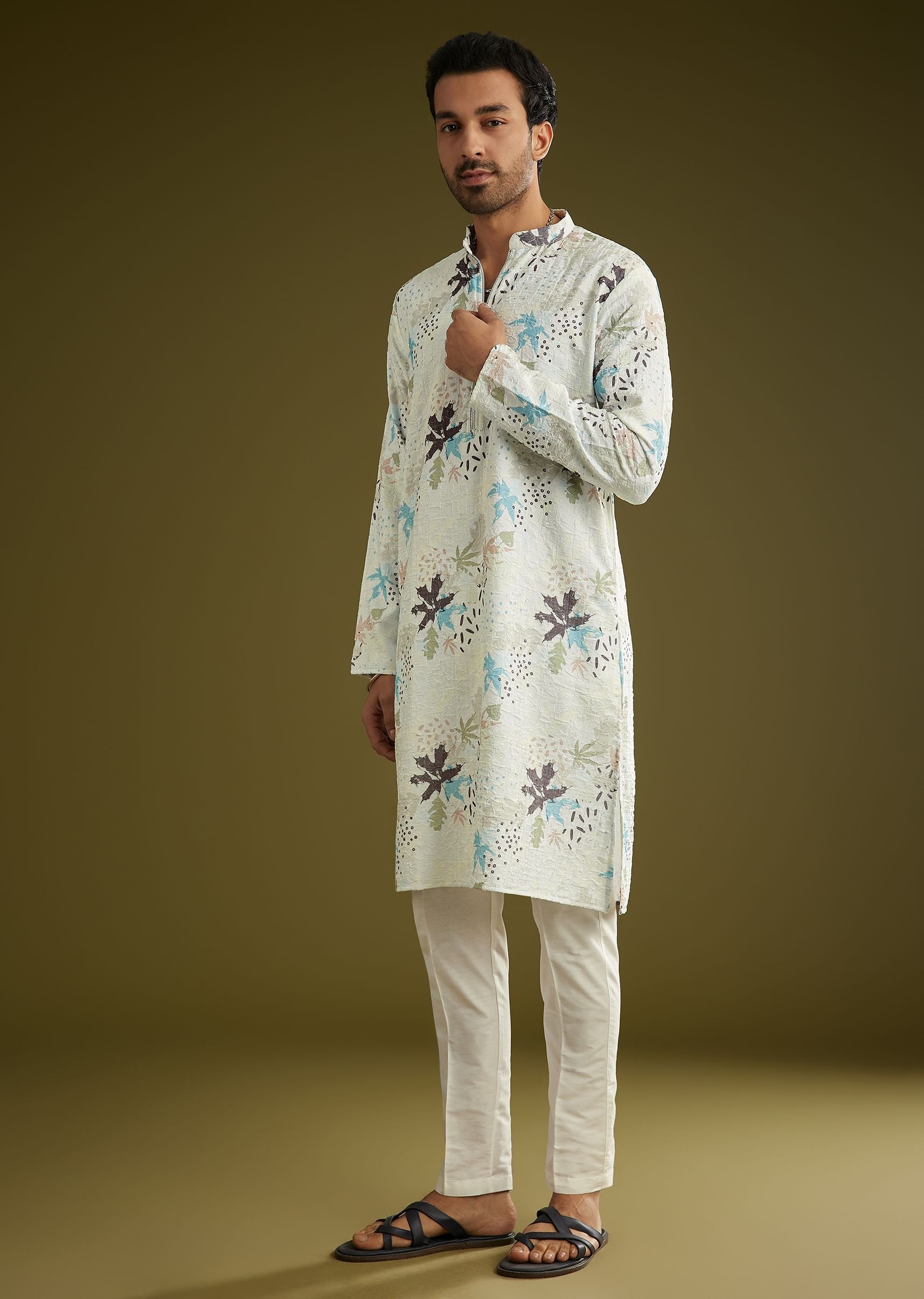 white-linen-zipper-kurta-set-with-abstract-leaf-motifs-sg309209-4_693cfd3e-4b5f-4ad1-81c0-04b16942d73b.jpg