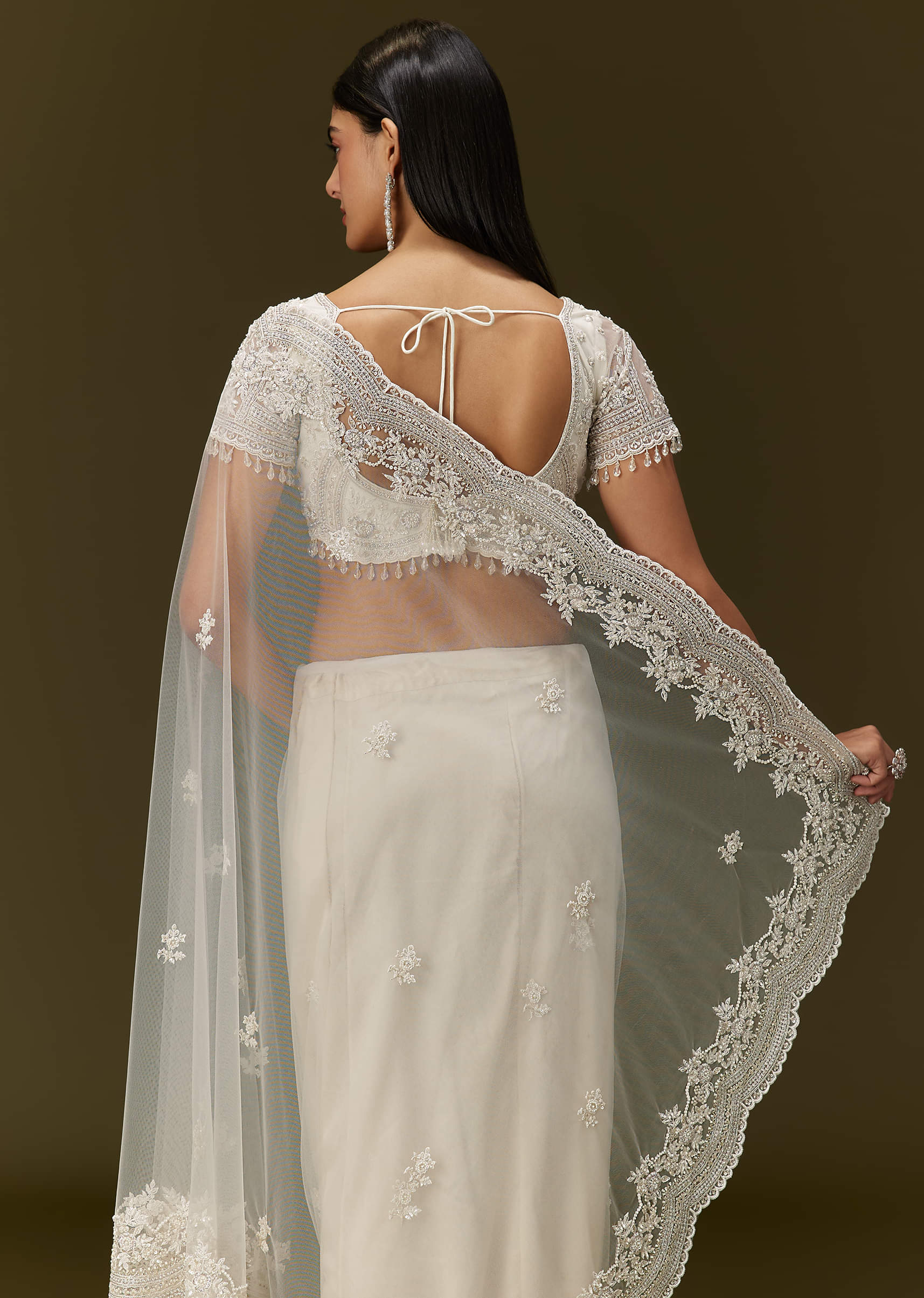 white-net-saree-with-all-over-embroidery-sg309654-4_151df513-47e8-4b2d-ad82-e708b129f1d2.jpg