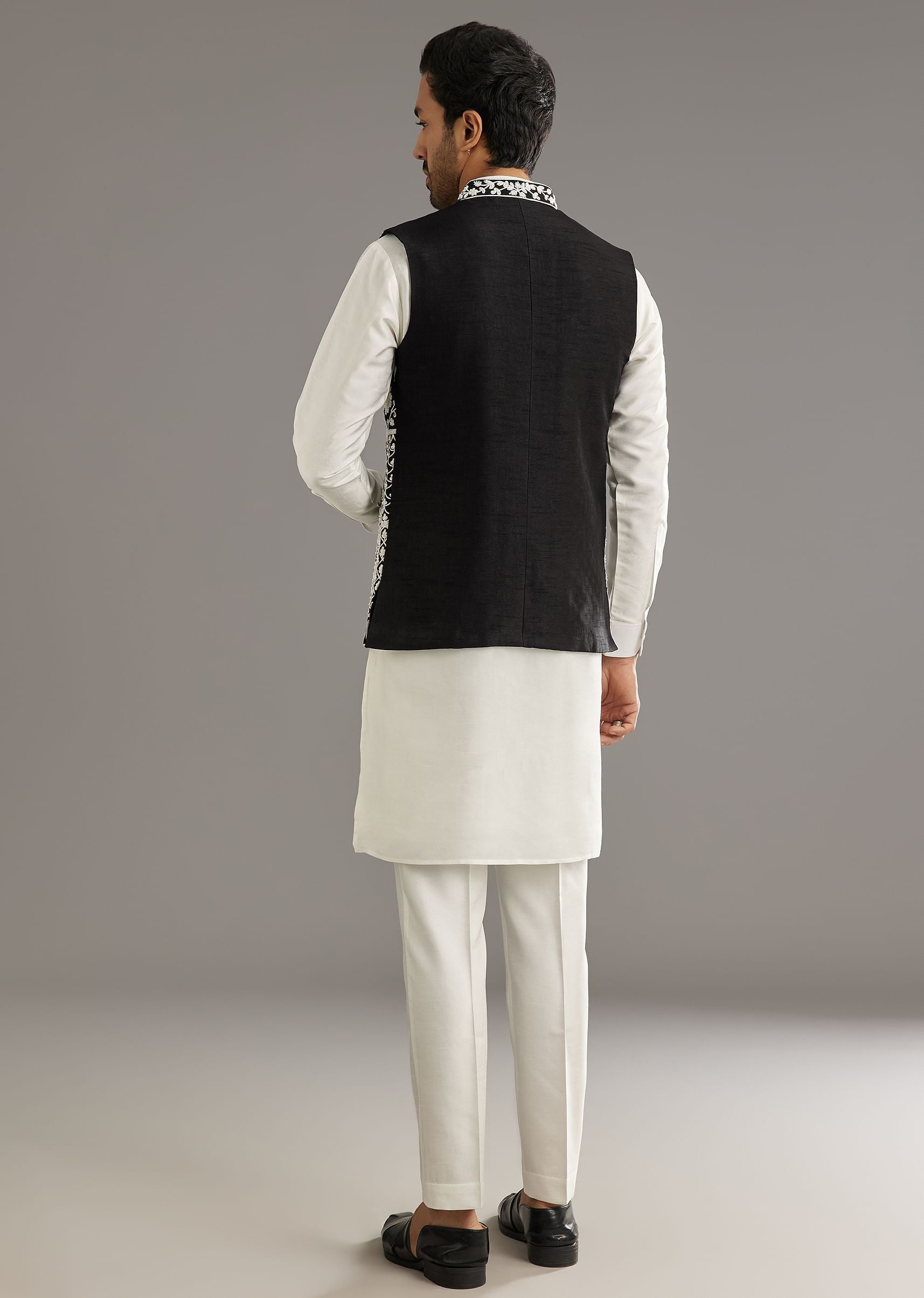 white-silk-kurta-set-with-black-dori-and-zardosi-jacket-sg259765-5_5e71475d-fd69-4d67-8f5e-6264f92596cf.jpg