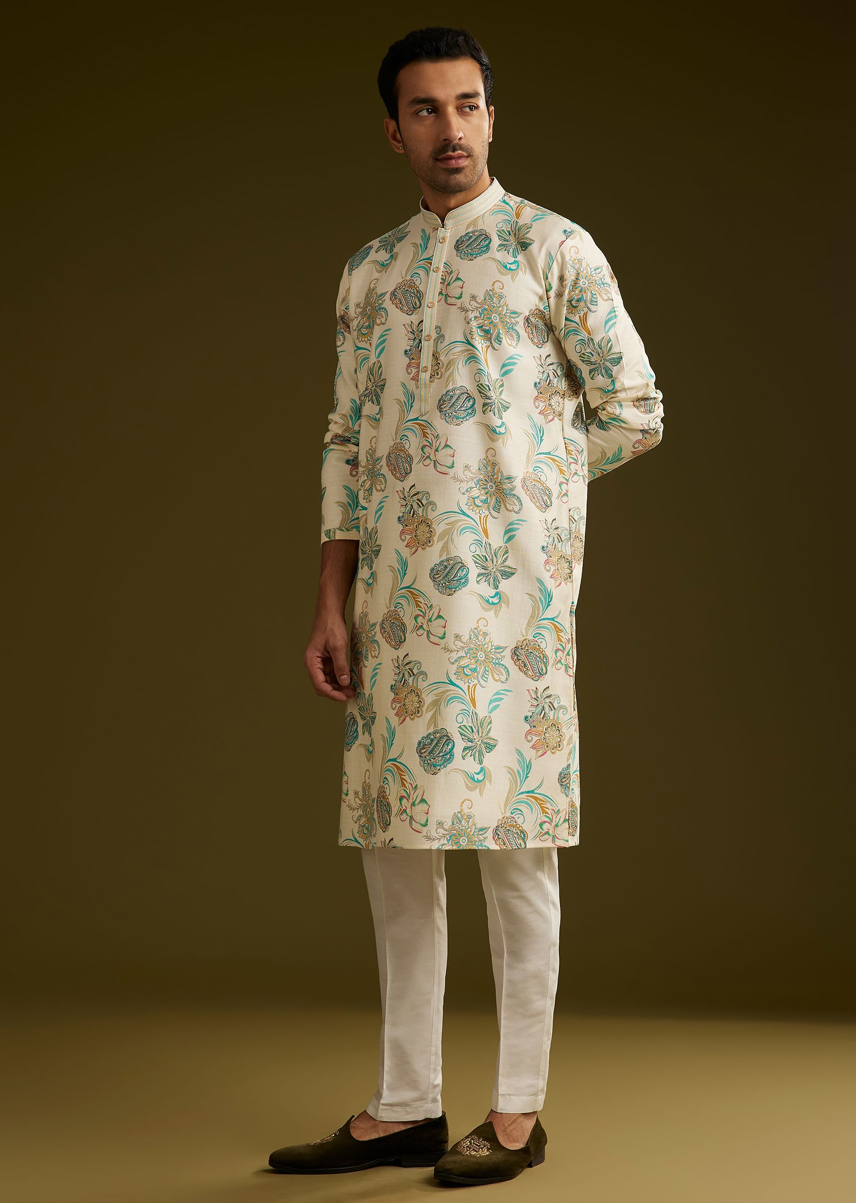 white-silk-kurta-set-with-surreal-nature-prints-sg309466-1_4b2a700a-dd14-47ef-9c3b-a87487816960.jpg
