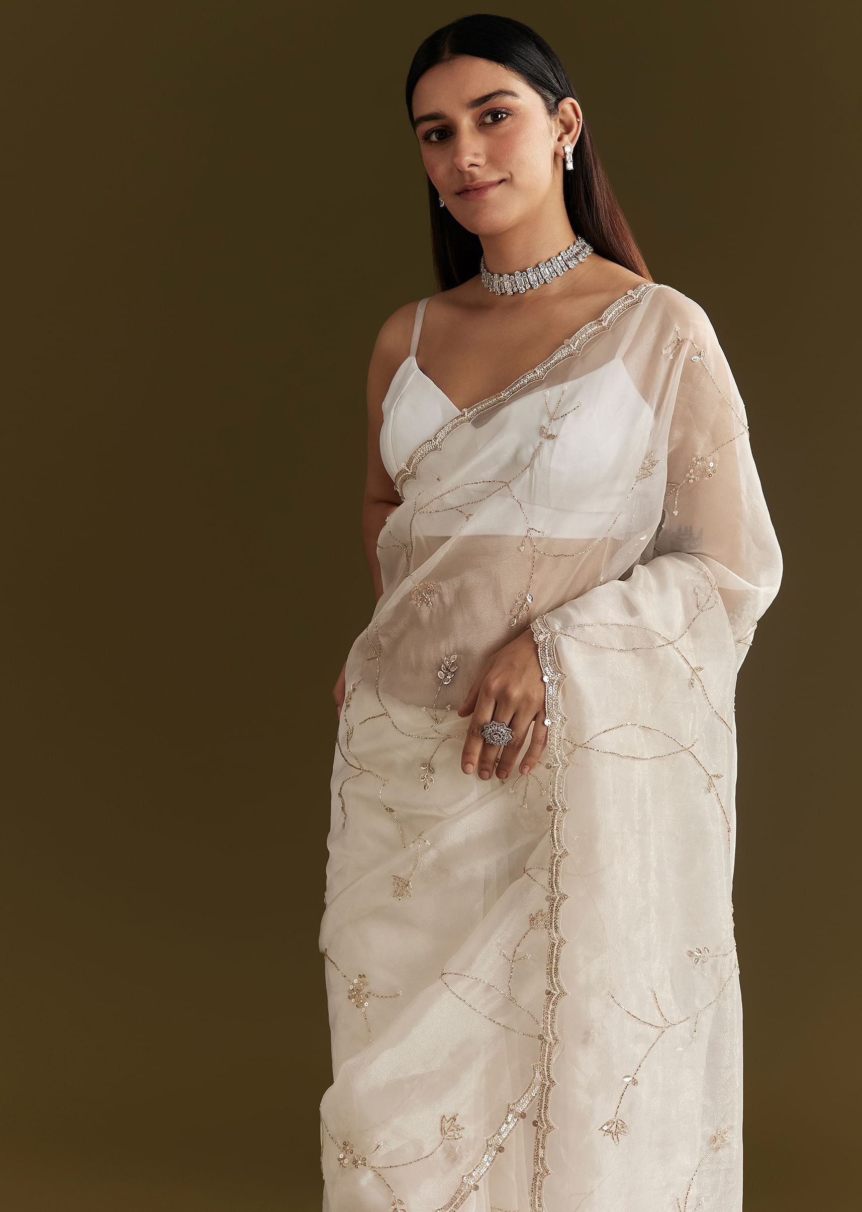 white-tissue-embroidered-saree-with-scallop-border-sg294611-3_a90b8cba-513a-45d1-a829-0c2dedd7409a.jpg