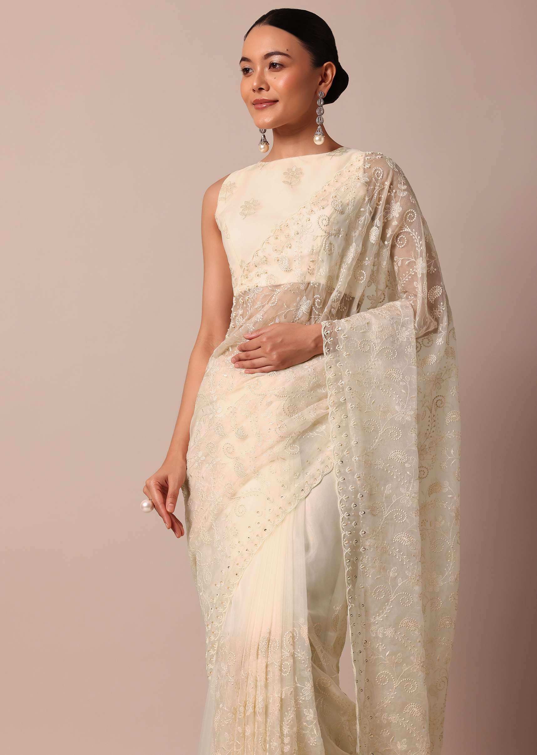 white_chikankari_saree_in_organza_silk_with_beaded_scallop_d-sg212331_7_32e33906-411a-4c9c-be99-788f8dd6de1b.jpg