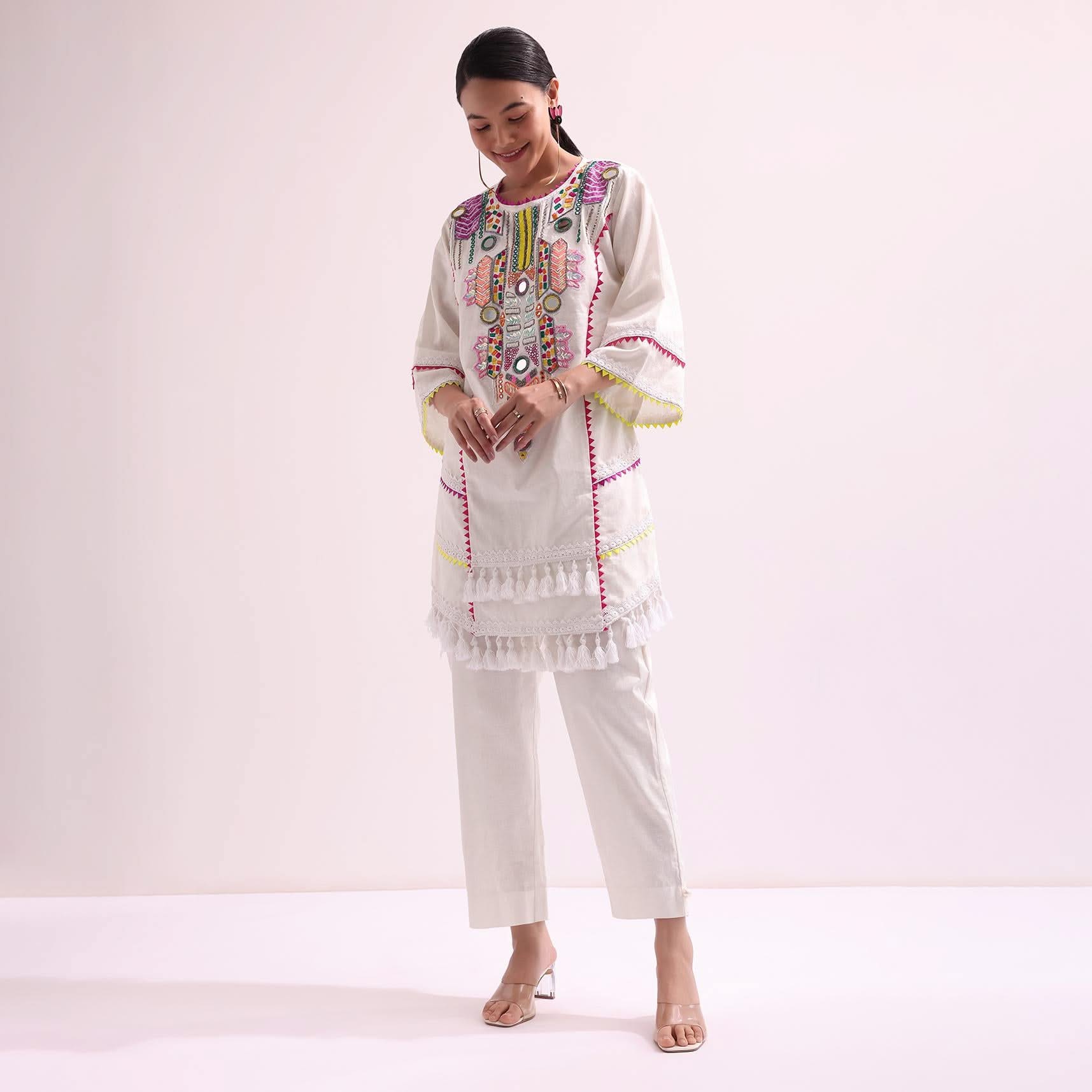 white_embroidered_kurta_pant_set-sg189089_2_0bc45095-1af2-47c1-96b1-e9b01f70e4bd.jpg