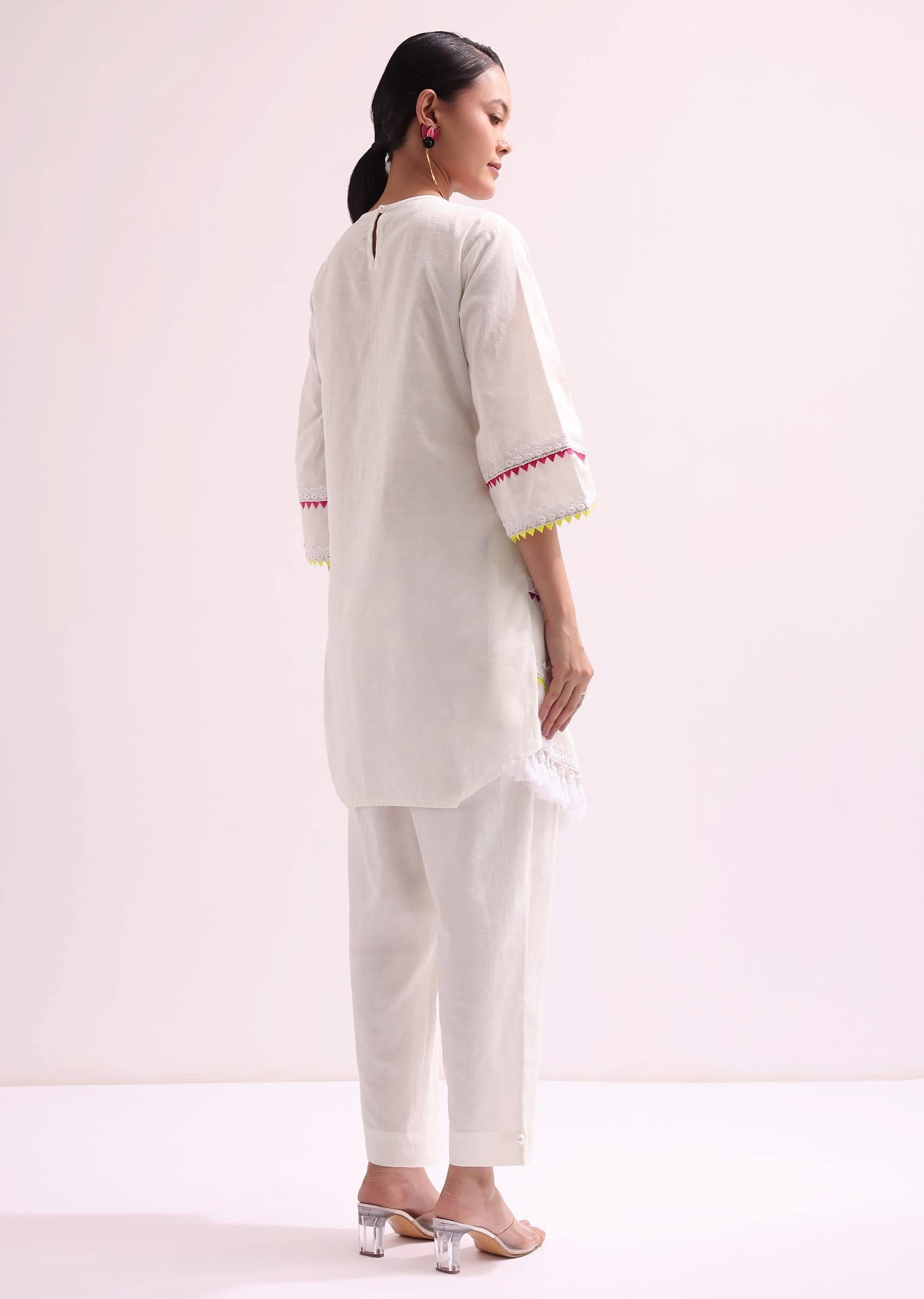 white_embroidered_kurta_pant_set-sg189089_5_94379875-b6c5-4ebc-820f-bd48389d782c.jpg