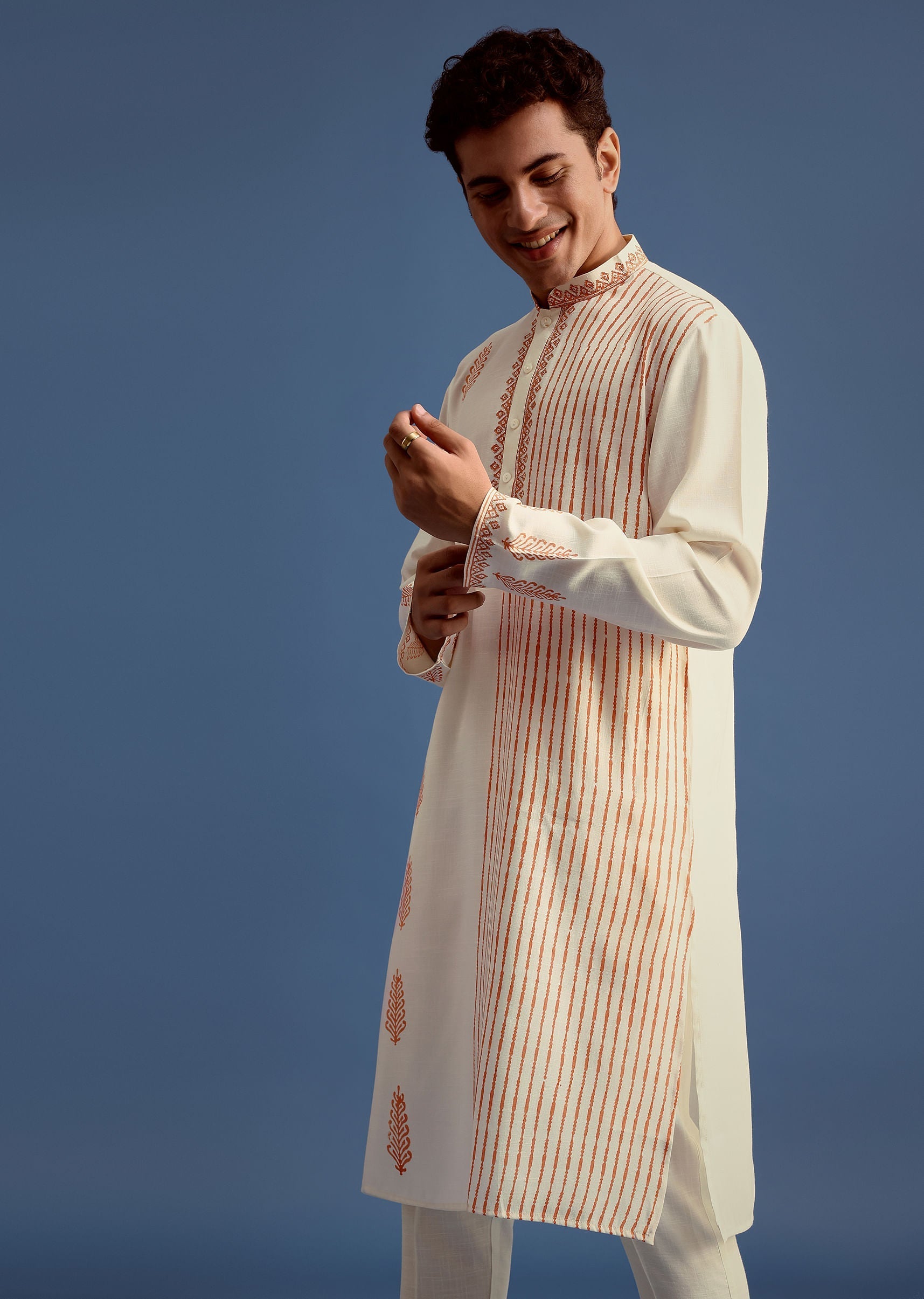 white_hand_block_print_kurta_set_with_zari_work-sg236998_5_26ca8a48-3454-42aa-9f4c-b21df30cb0fd.jpg