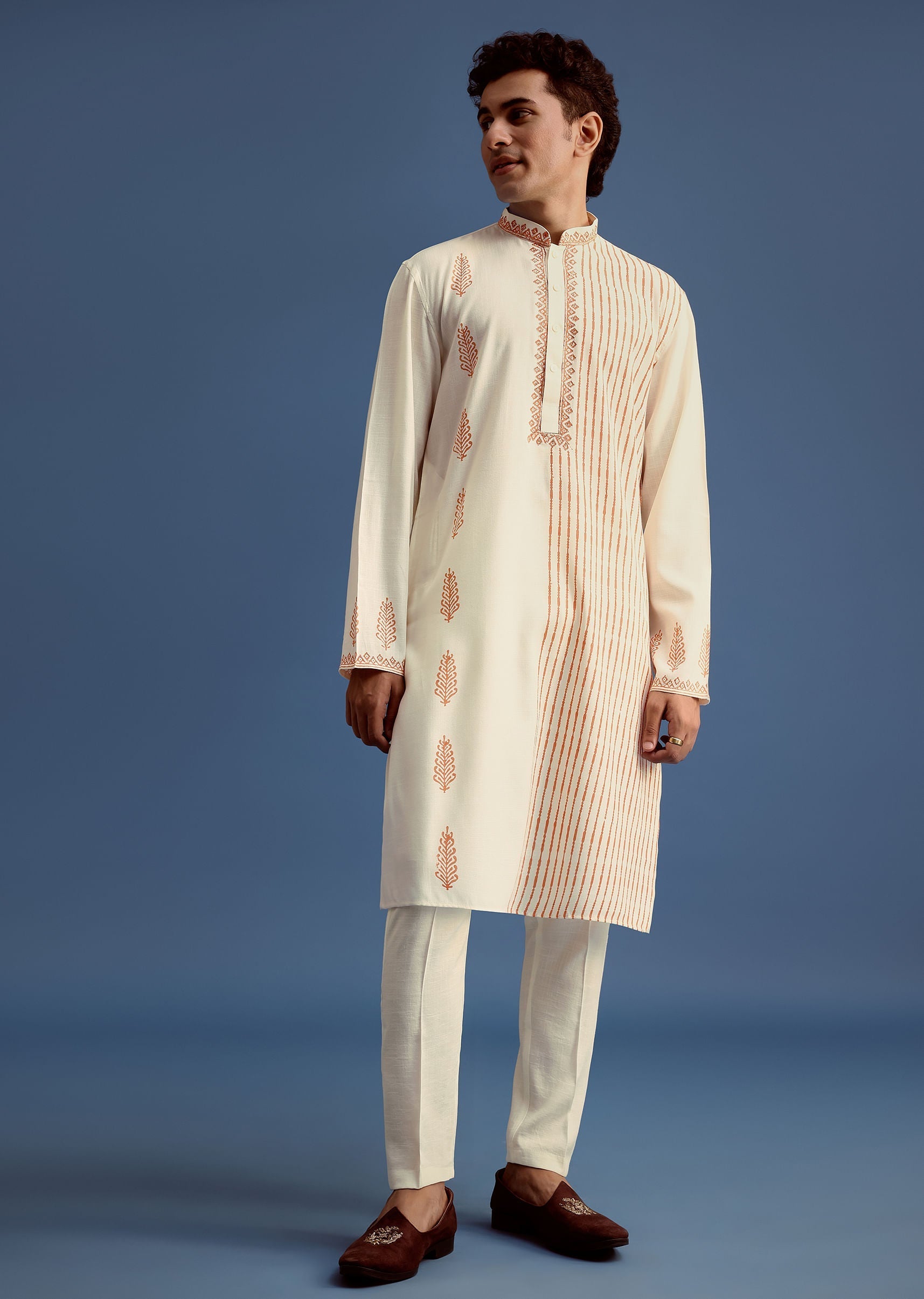 white_hand_block_print_kurta_set_with_zari_work-sg236998_8_d14f51ec-2736-4b21-90fe-3571de30696c.jpg