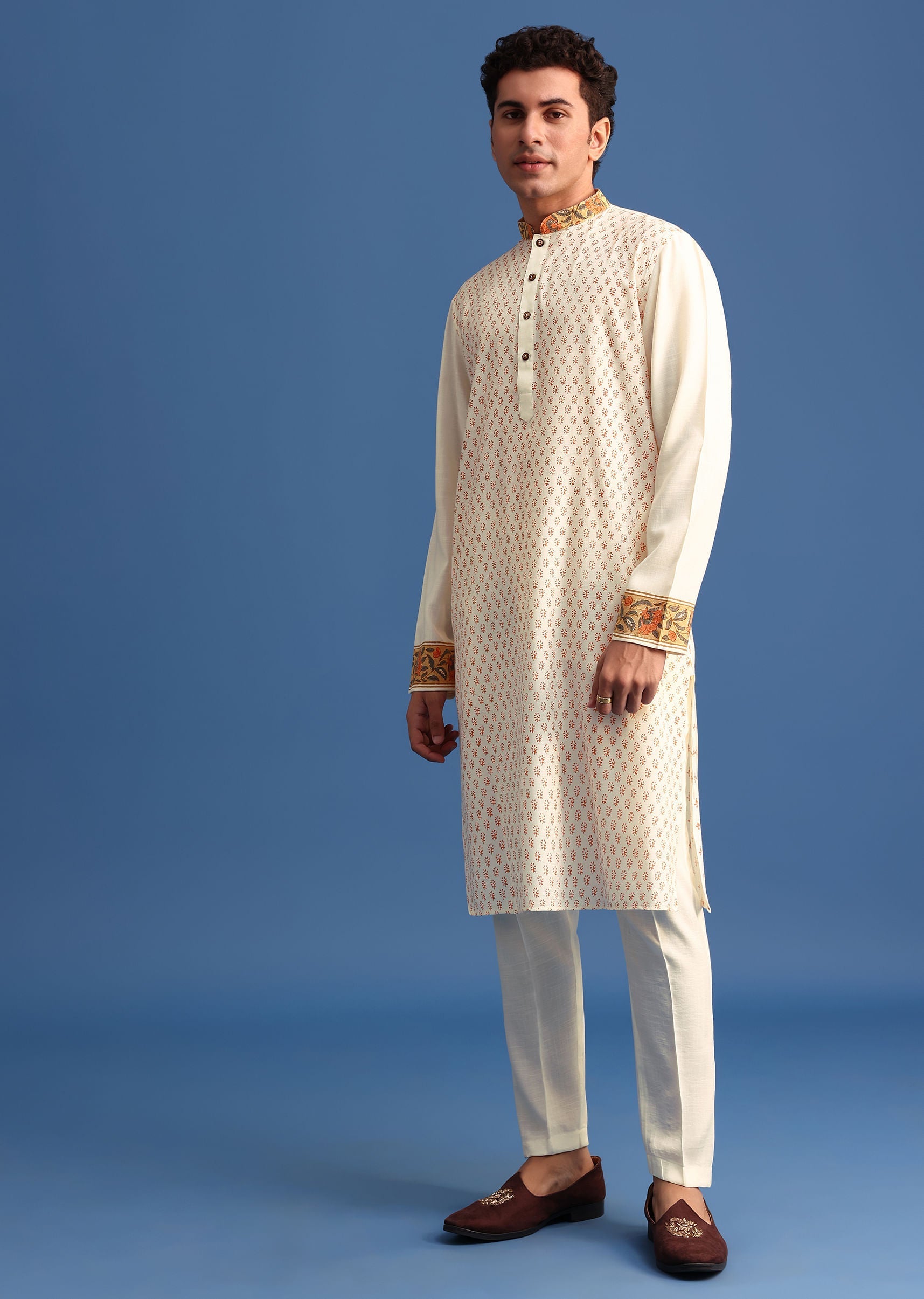 white_hand_block_printed_kurta_set-sg236950_7_9aaff595-6e67-433f-8e52-1235087a4404.jpg