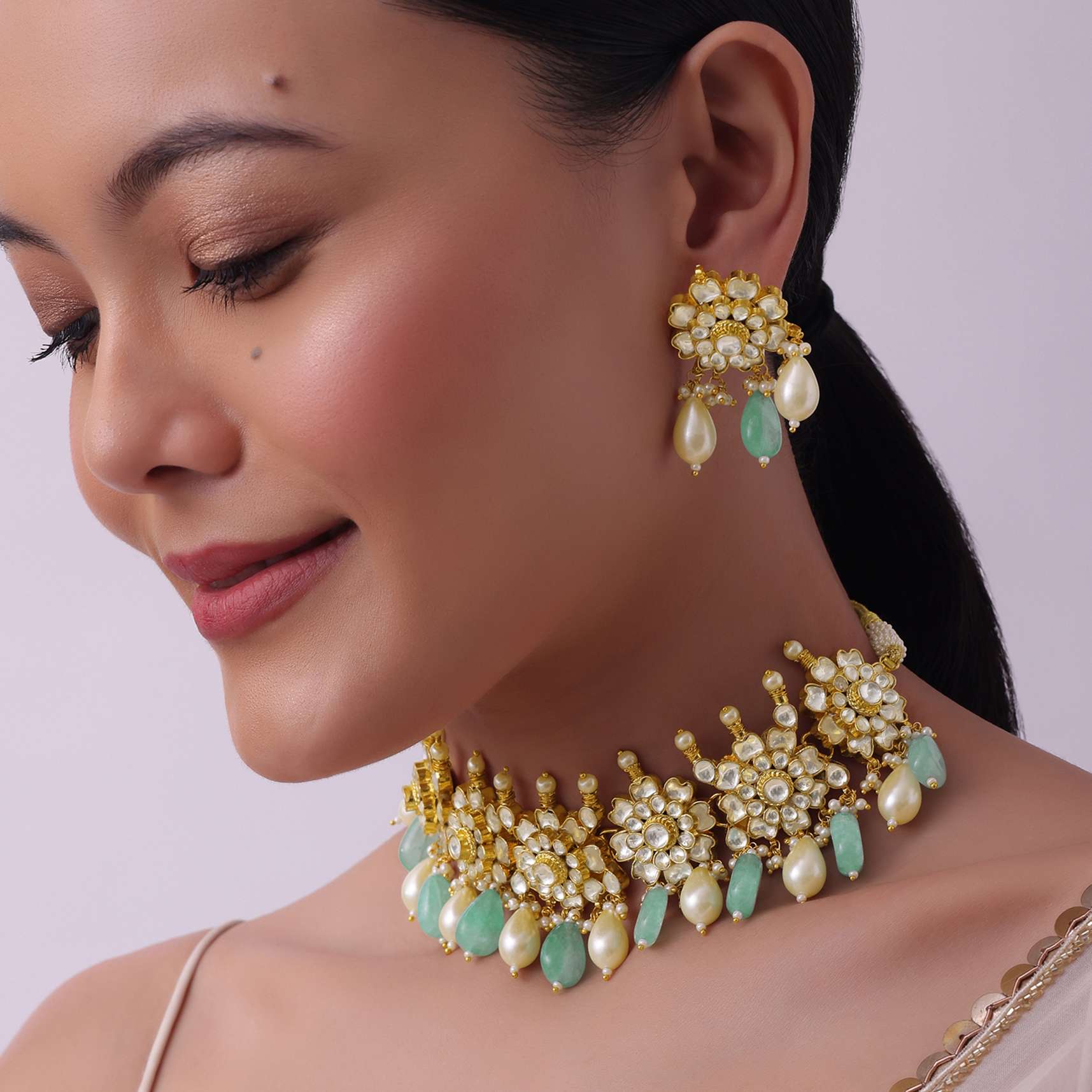 white_mint_green_choker-sg173591_9_453e5448-5952-477a-9339-1e8e6d291c6d.jpg