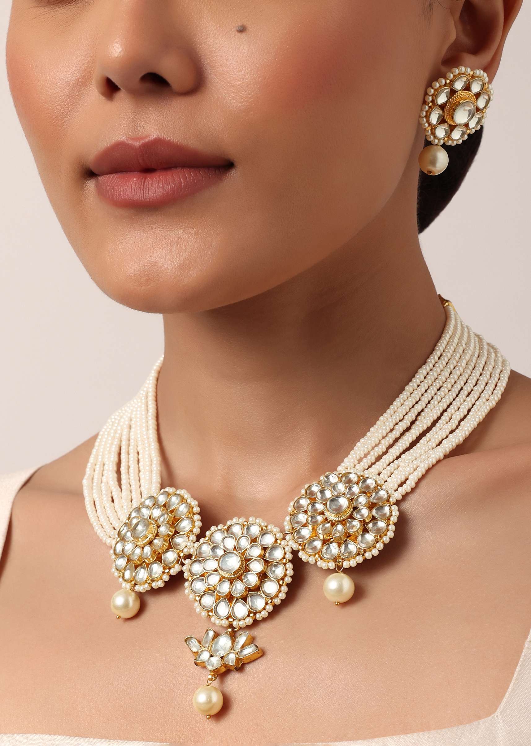 white_necklace_set_wit-sg139364_5_3846dea5-43e7-4aa7-abd4-672645a65f32.jpg