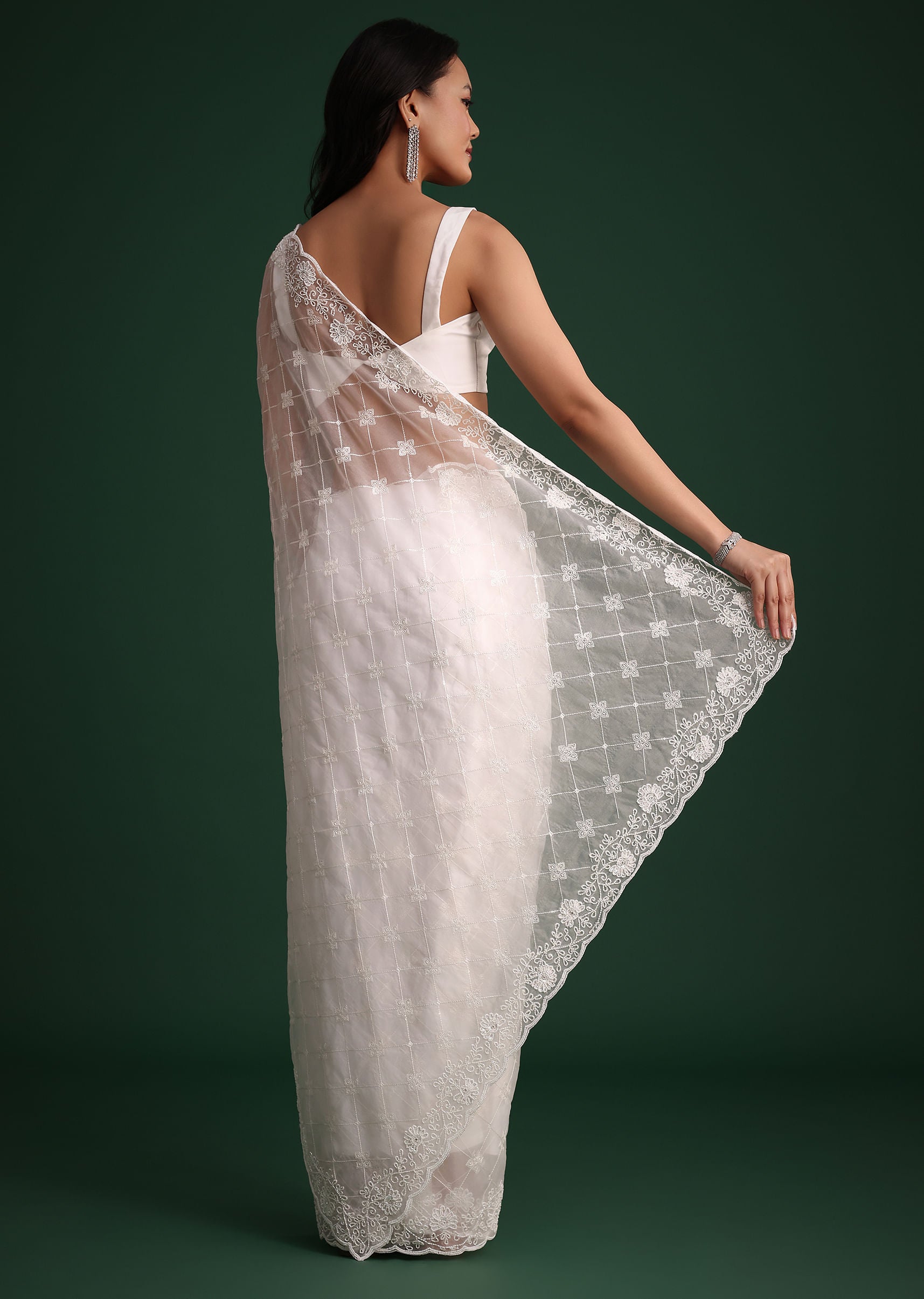 white_organza_saree_with_cutdana_and_sequin_embroidery-sg272034_4_99fb5202-6e46-43ca-8219-c1ce111bc515.jpg