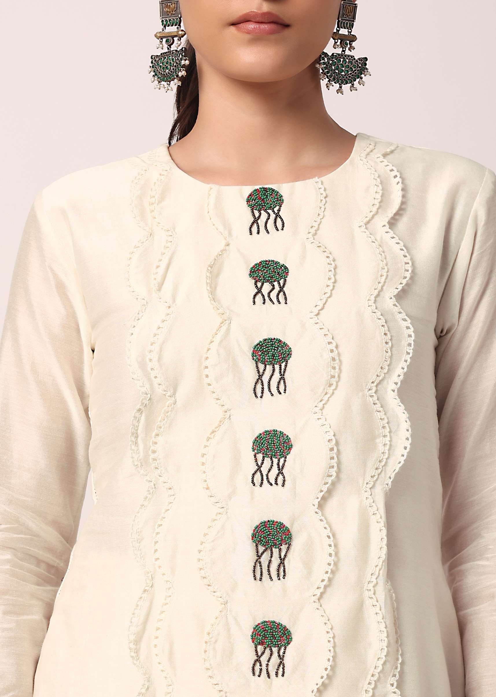 white_pant_set_with_embroidered_kurta-sg211542_11_372aba07-fdcb-43e1-bc9f-cf70053ea512.jpg