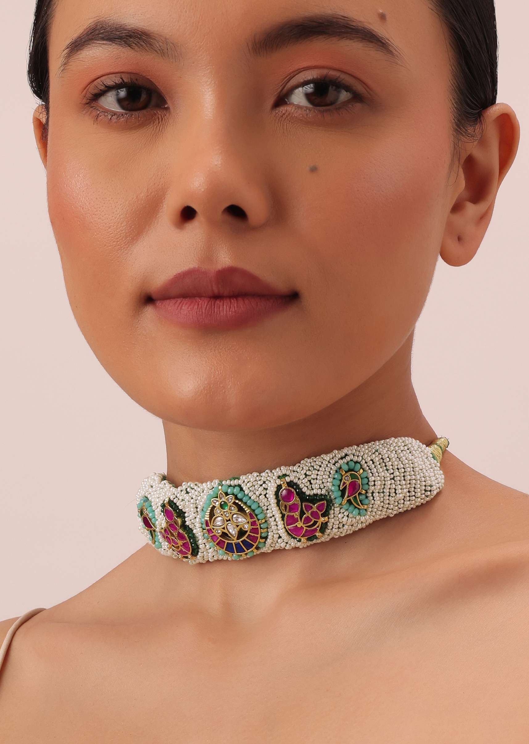 white_rajasthani_ponchi_kundan_studded_choker_with_stud_earrings-sg183700_13_5f3ebdf8-7bb7-4101-9221-92f4260f3ac8.jpg