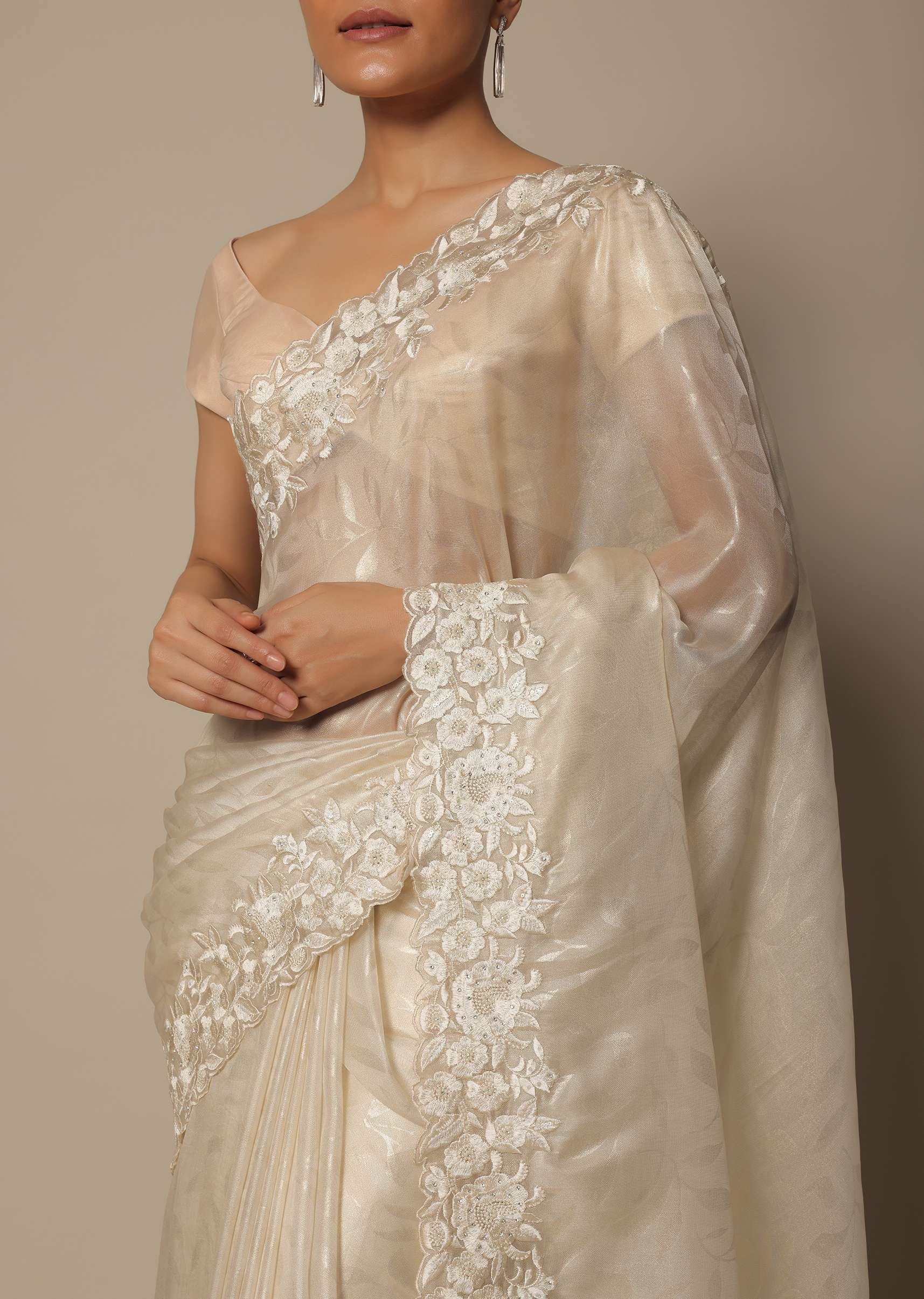 white_satin_saree_with_floral_motif_thread-sg199309_5_6f016ed7-16b5-4040-8ee4-e5bd9ef662de.jpg