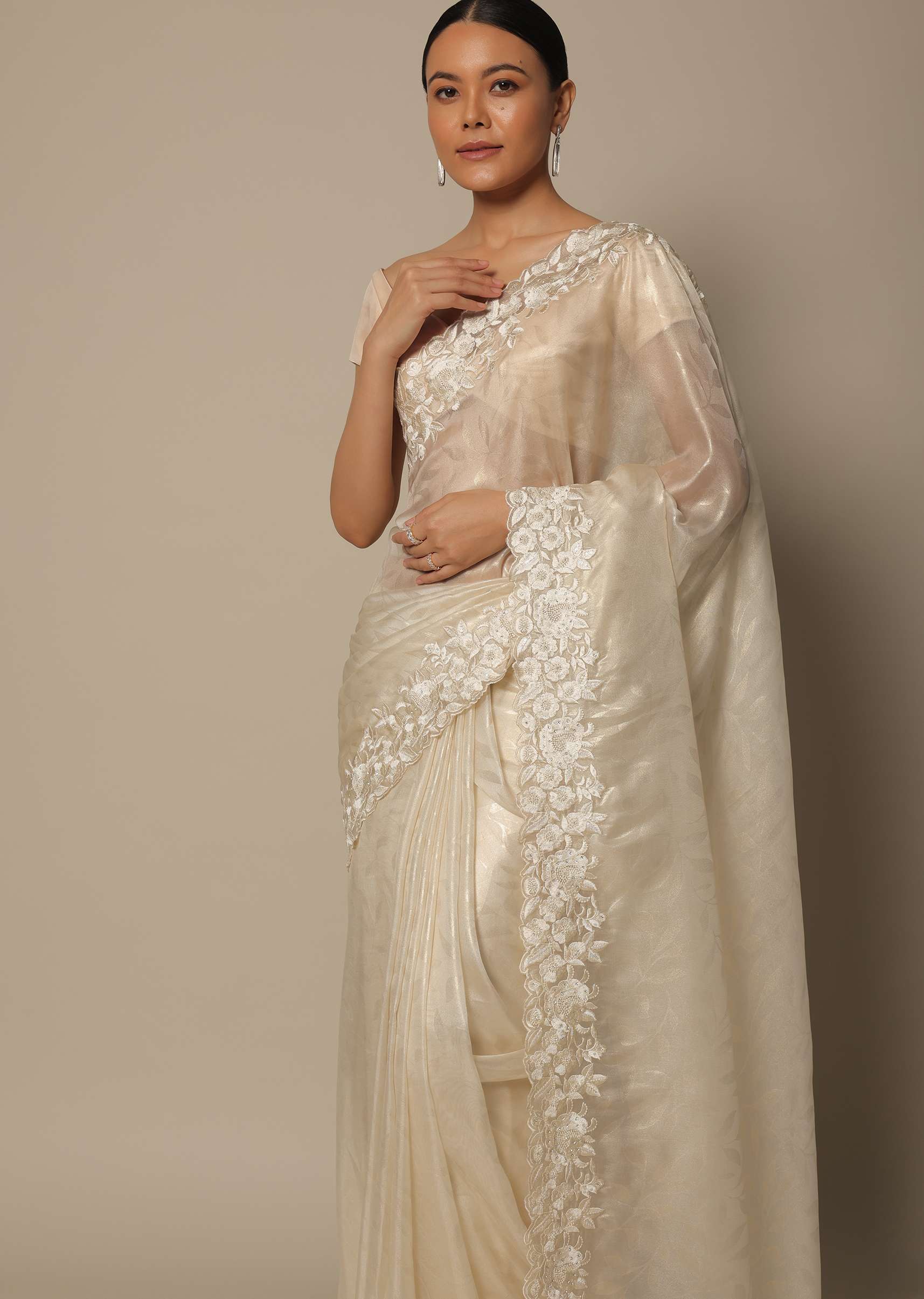 white_satin_saree_with_floral_motif_thread-sg199309_6_4af3954d-0ad5-49df-9fe9-6e36ea81cf5c.jpg