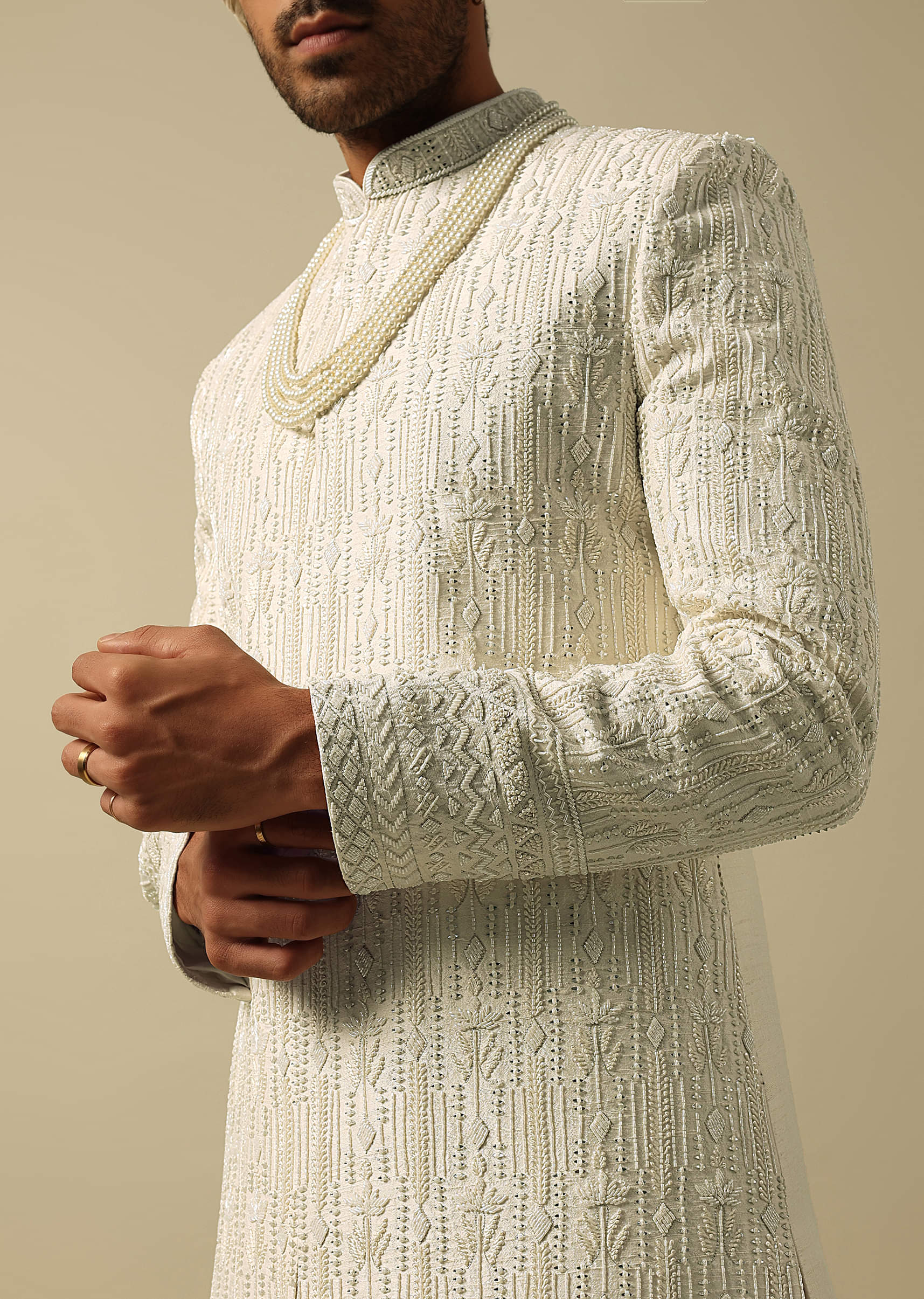 white_sherwani_with_exquisite_heavy_embroidery-sg195280_4_e977a893-5ad6-4b05-ad73-0089835d9a8e.jpg