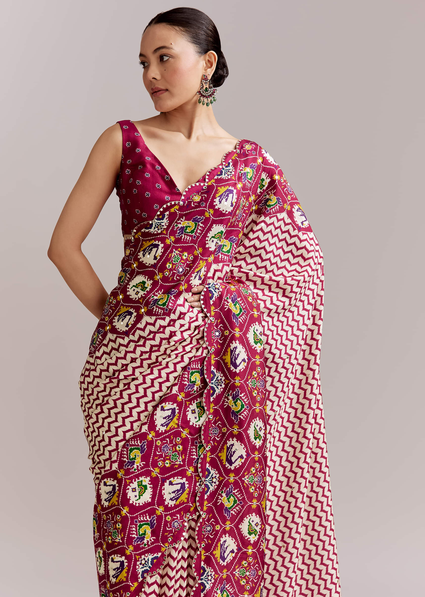 wine-and-off-white-satin-saree-with-ikat-style-floral-birds-border-sg351939-5.jpg