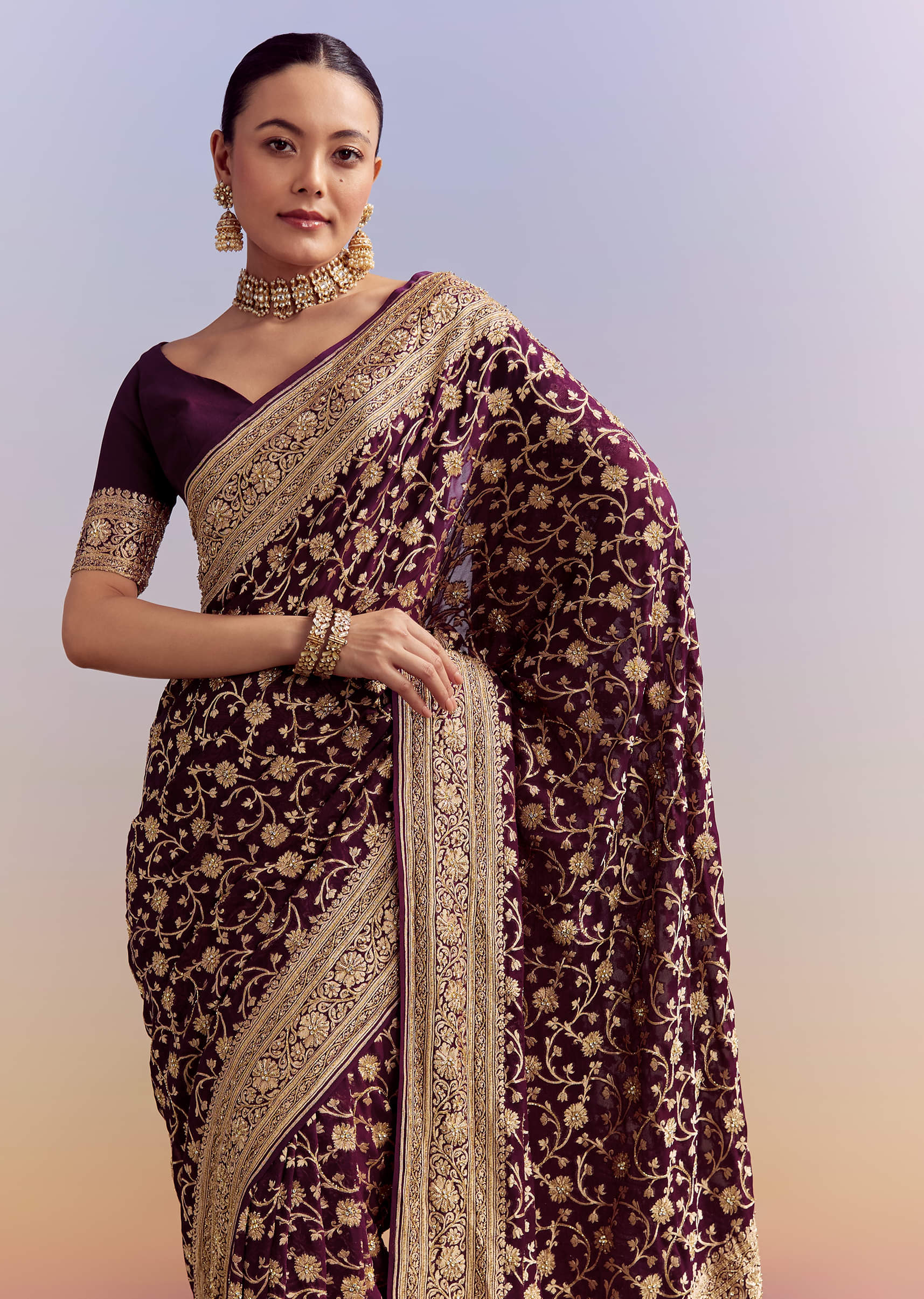 wine-banarasi-silk-saree-with-heavy-zari-and-jaal-work-sg169153-5.jpg